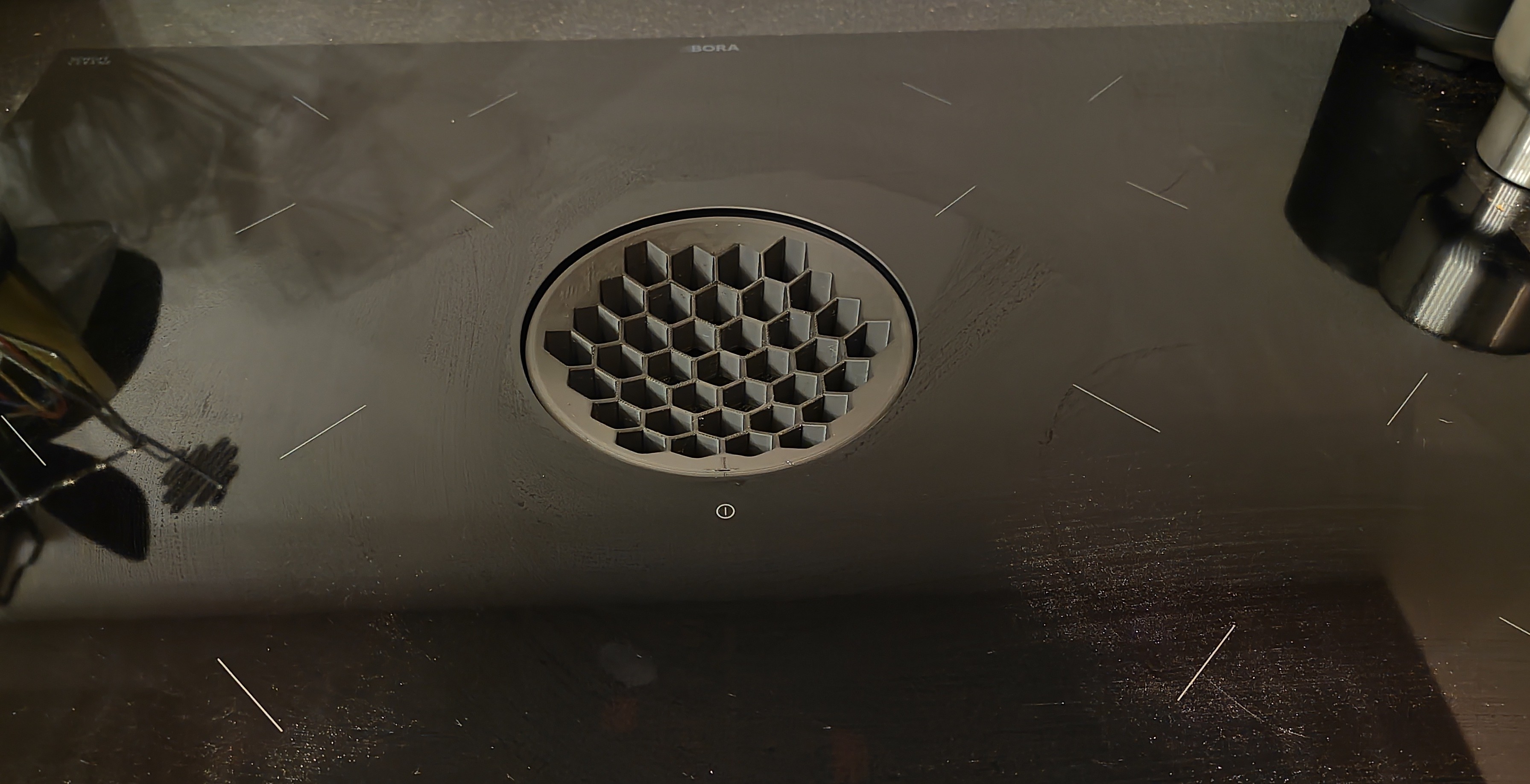 Bora Pure Hexagon style ventilation cover