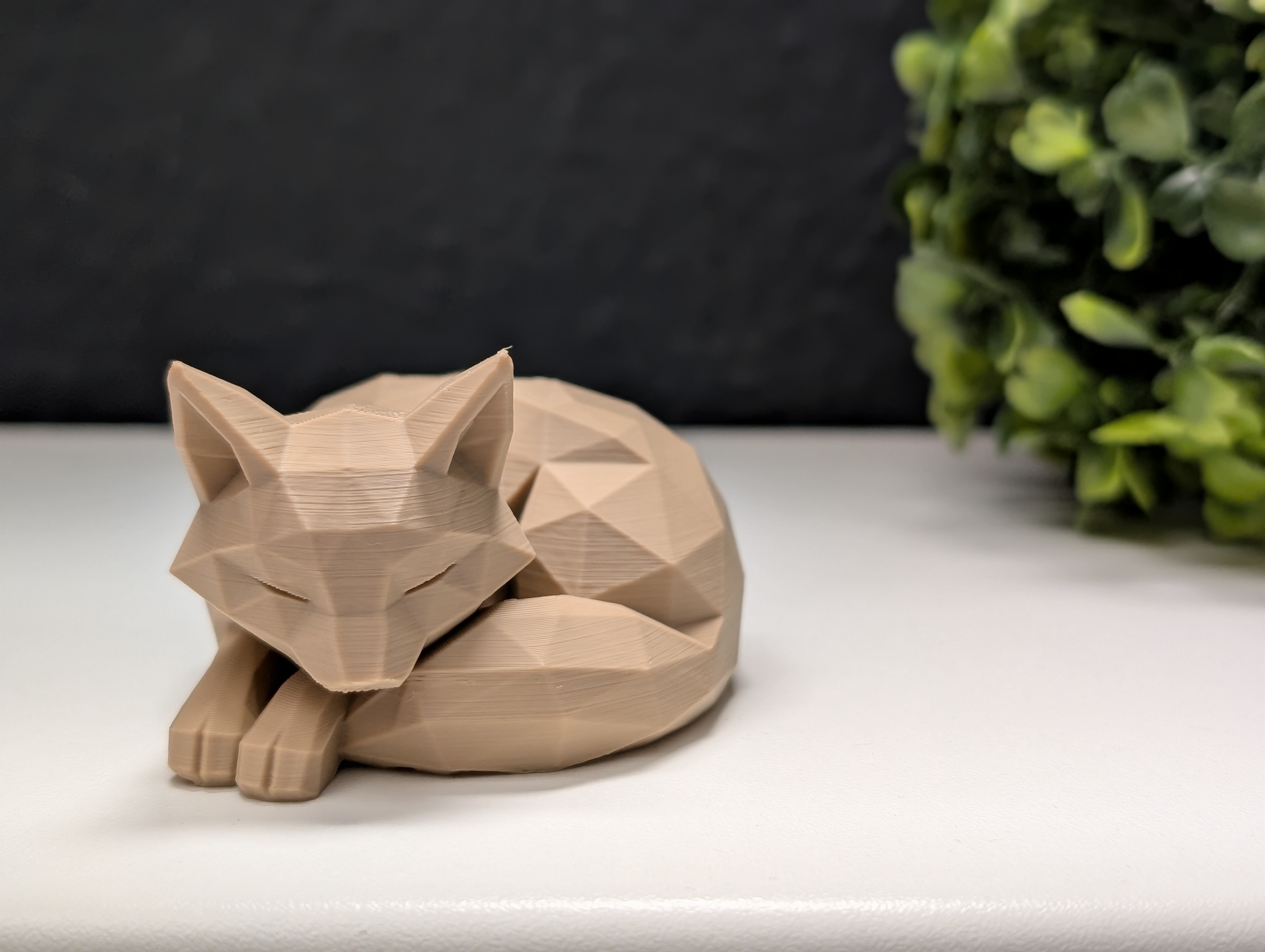 Miniatura 2 do modelo 3D Low Poly Sleeping Fox