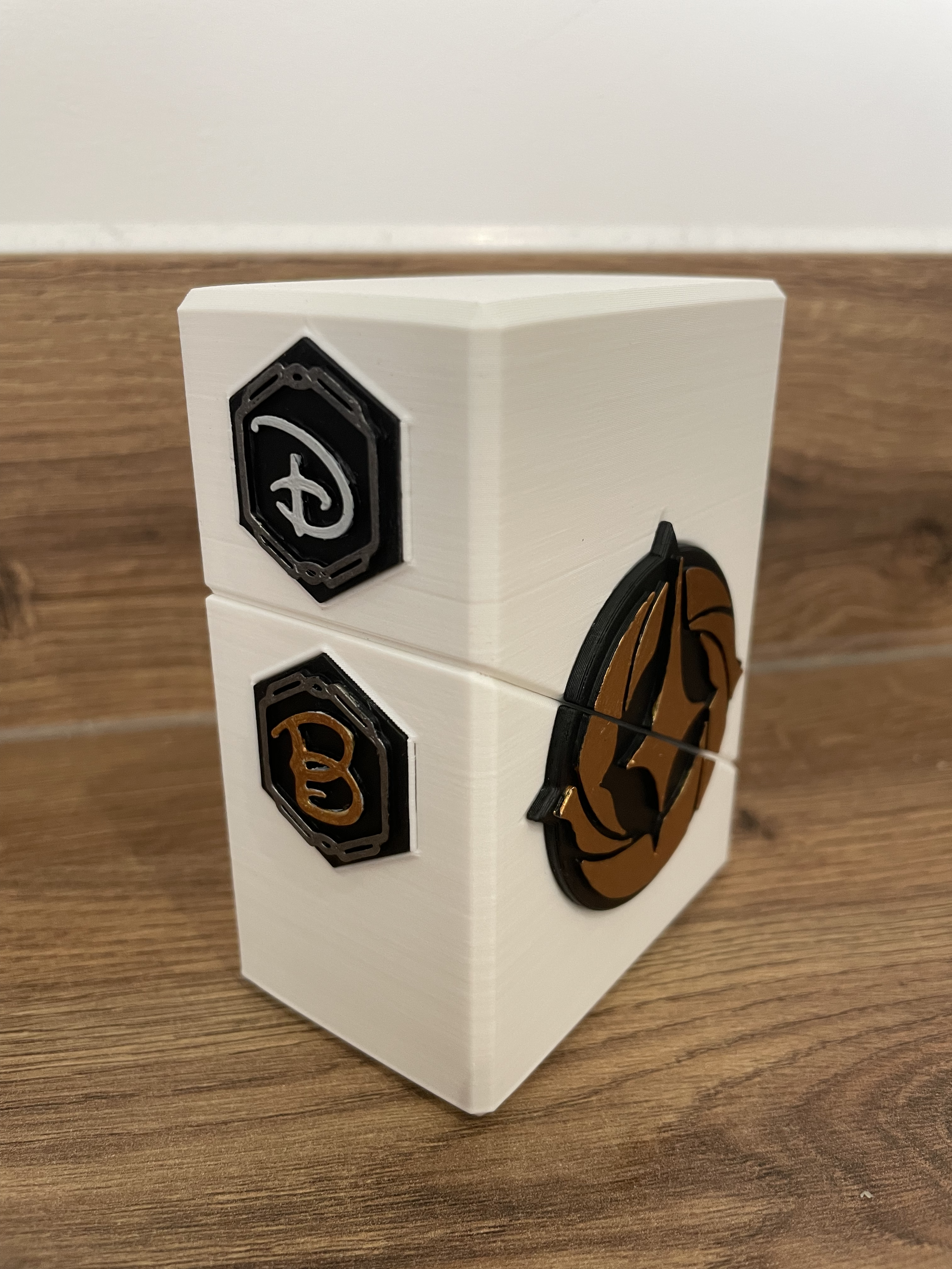 Lorcana Deck Box - Disney Logo Remix