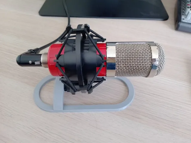 Tabletop horizontal microphone stand
