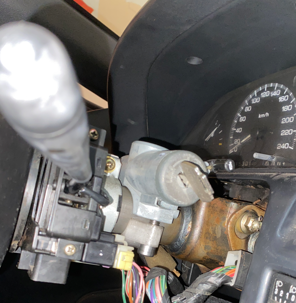 Nissan 200sx ignition lock lower sleeve