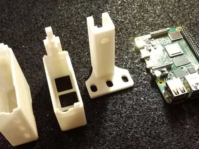Raspberry Pi 4B / 3B+ / 3B / 3 / 2 / B+ rack mount case