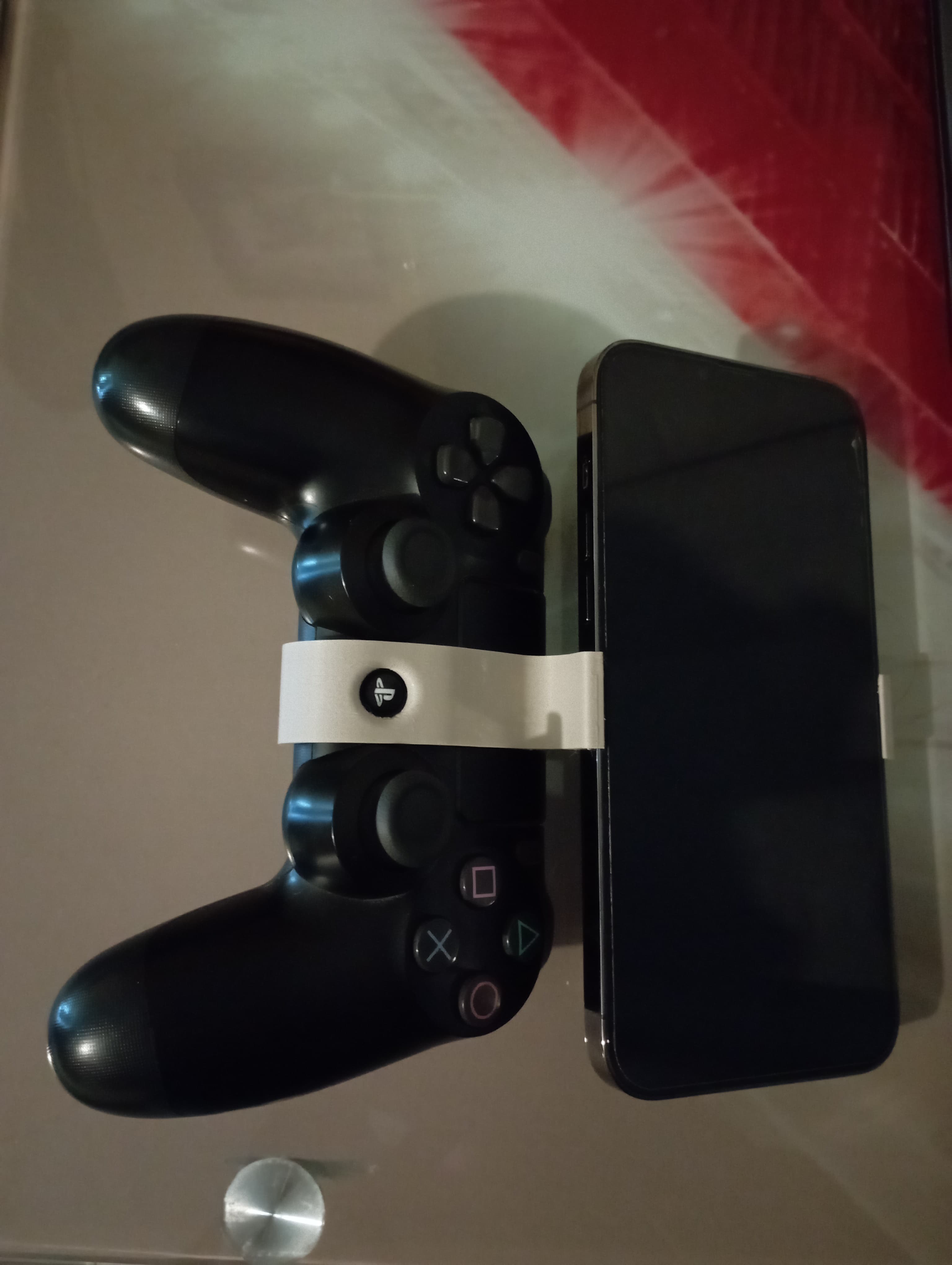 iPhone 13 Pro Max mount for PS4 Controller by rydak | Download free STL ...