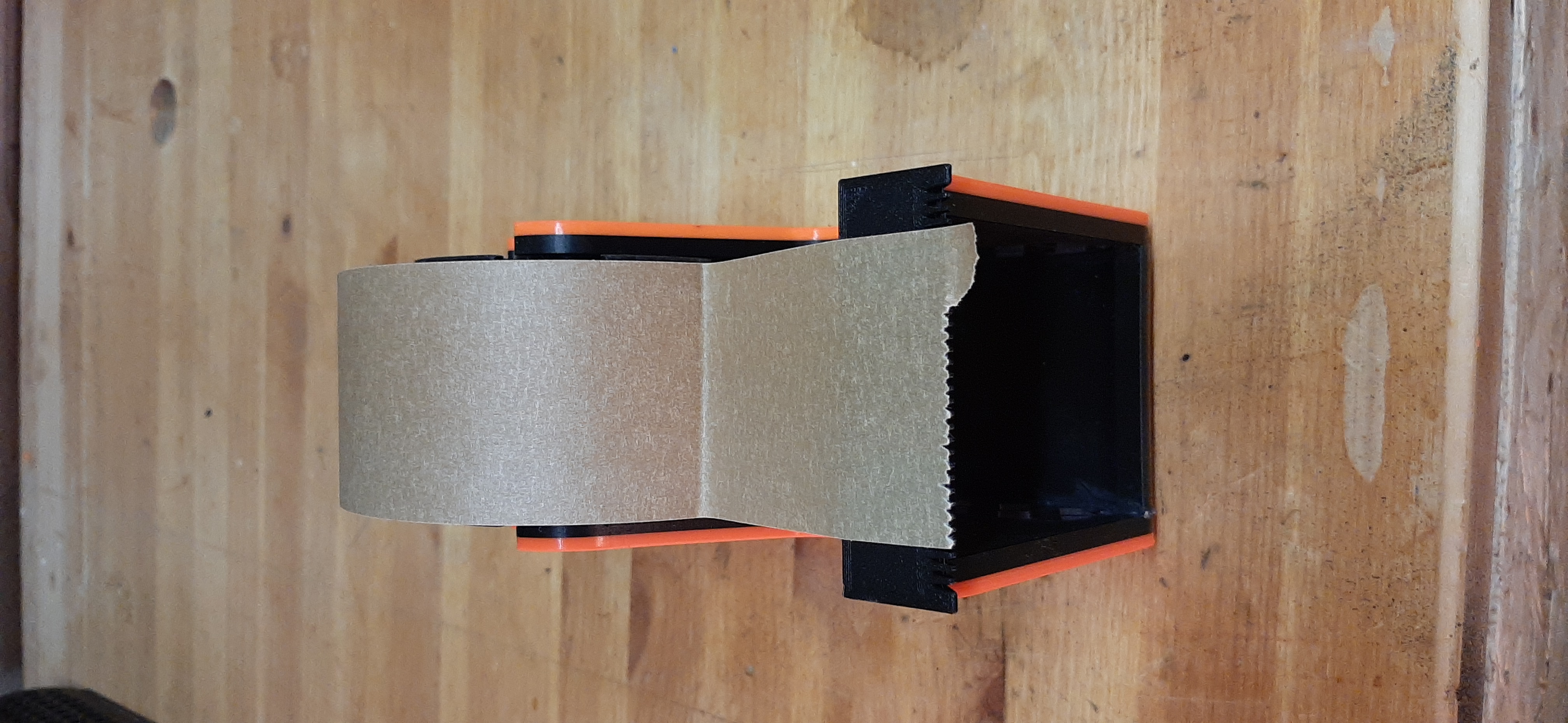 Miniatura 6 do modelo 3D Klebebandspender