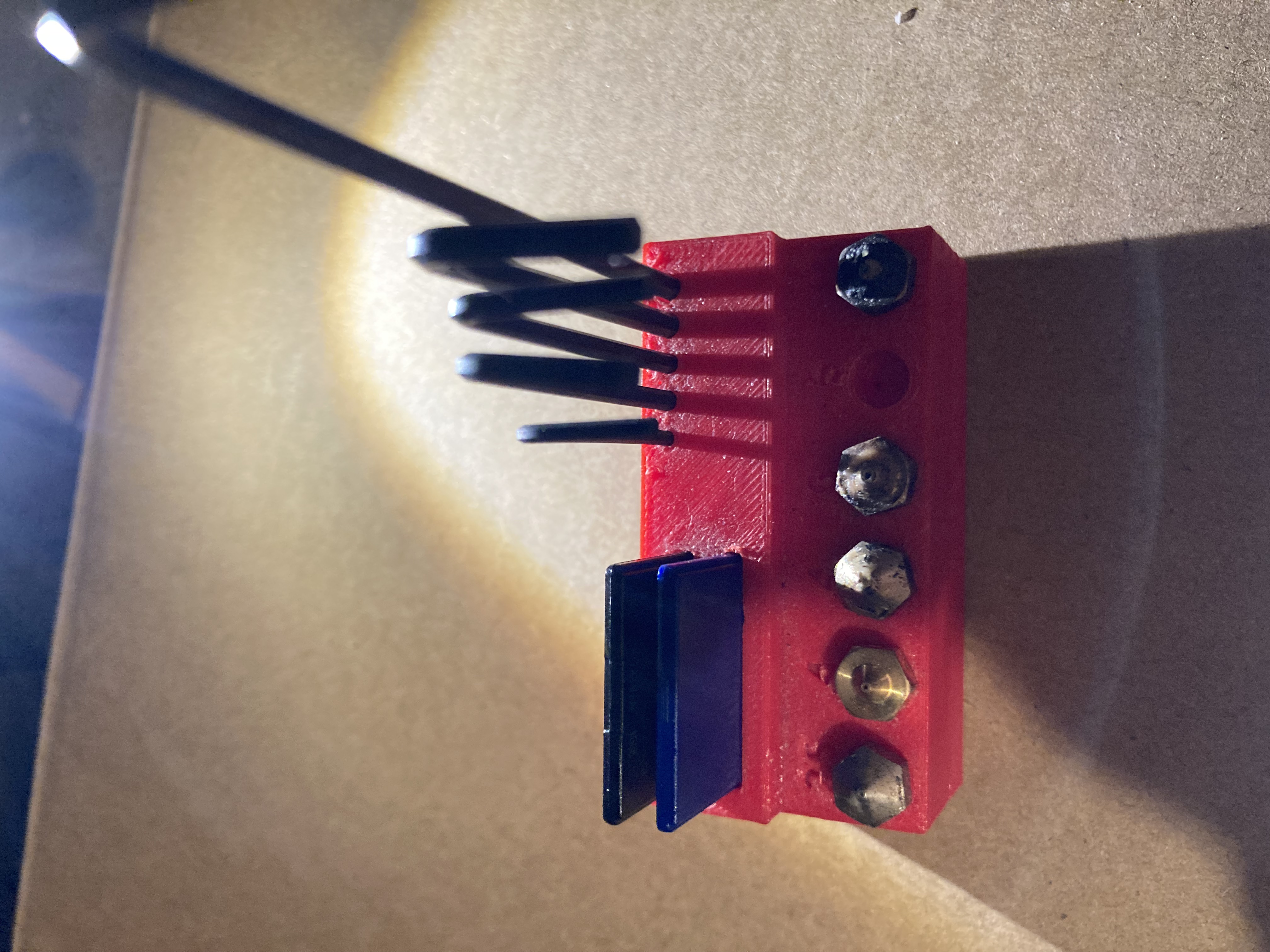 Miniatura 2 do modelo 3D Mini Tool Holder For 3D Printers
