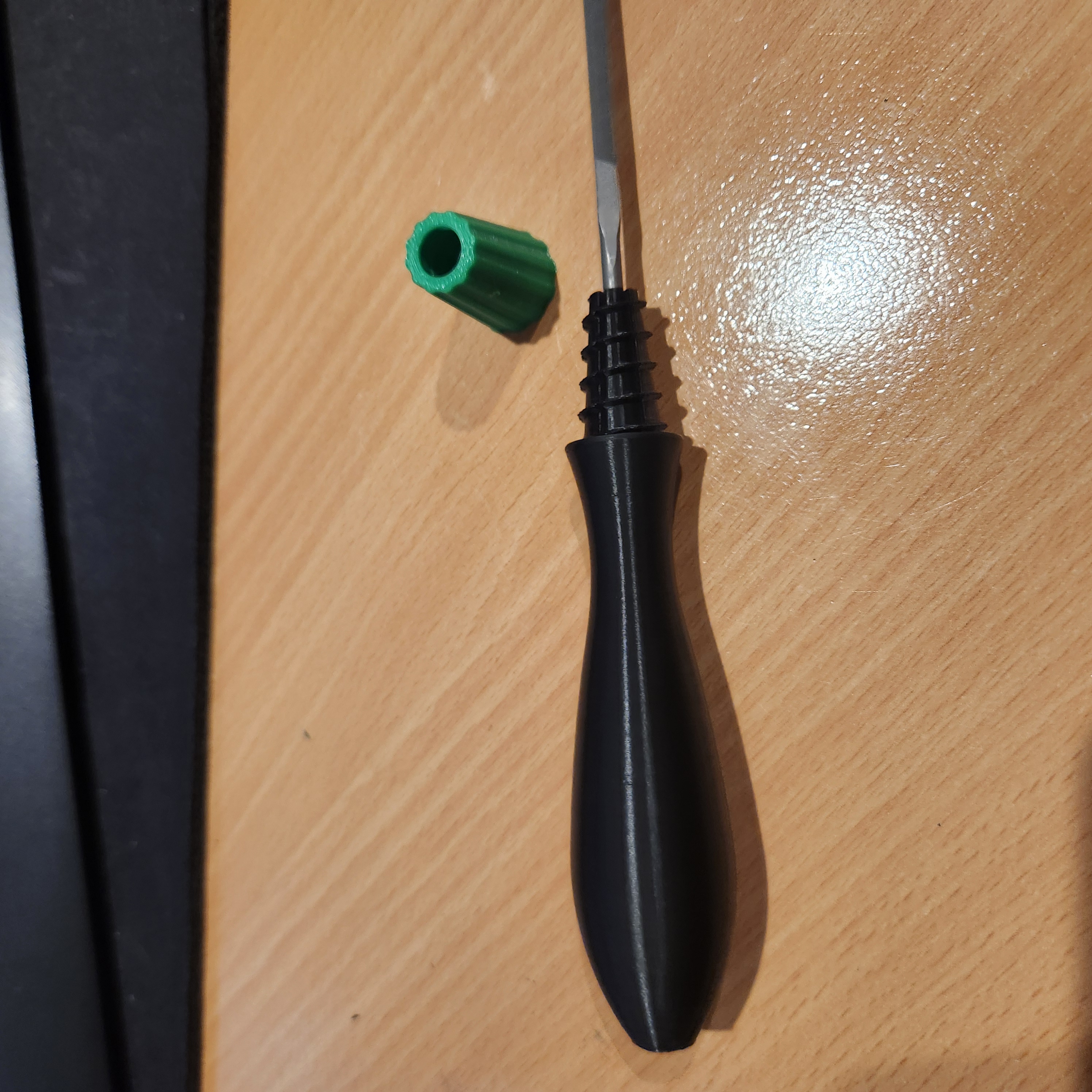 Miniatura 4 do modelo 3D Needle File Handle