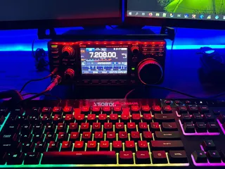 Icom 7300 LED Light Bar by 3DPTR | Download free STL model | Printables.com