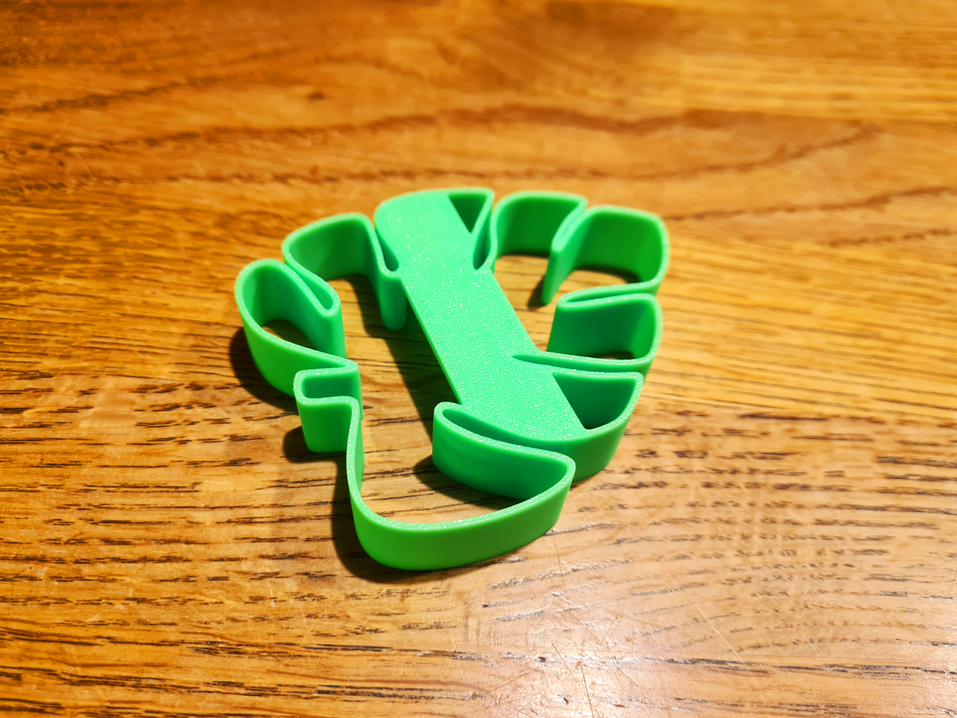 Miniatura 2 do modelo 3D Spring leaf cookie cutter