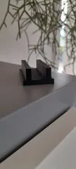 Minimalistic phonestand