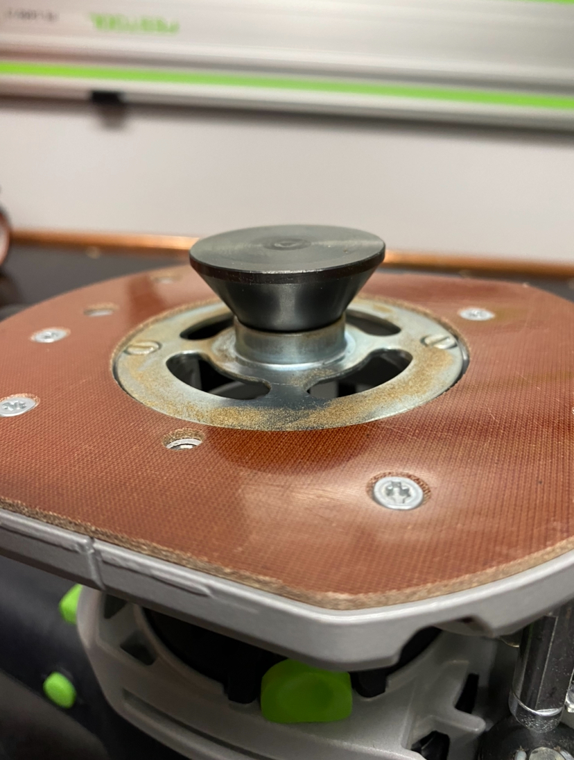 Niveau à Bulle Avec Gabarit De Perçage Pour Prises électriques - EMHAP, Alésage 6 Mm, Réglable