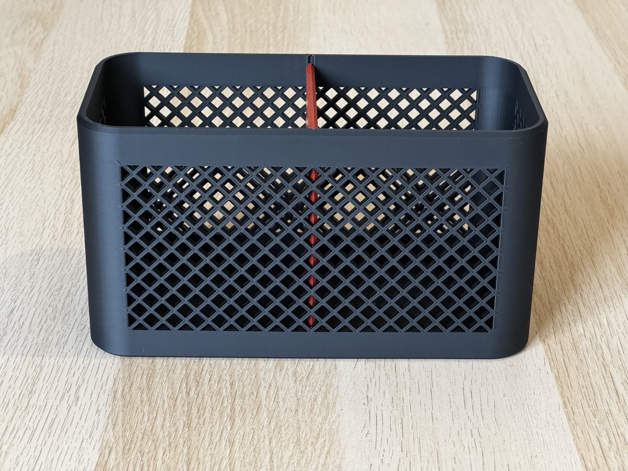 Miniatura 3 do modelo 3D organiser with grid pattern and removable separator