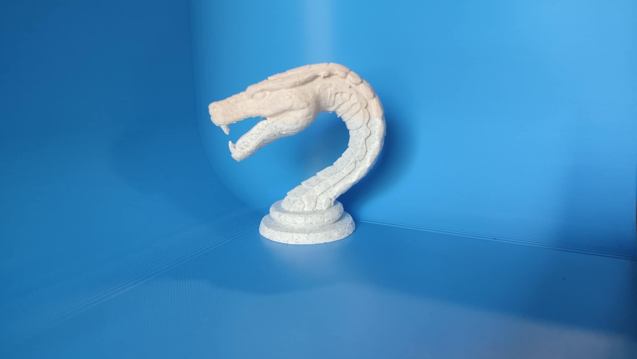 Miniatura 2 do modelo 3D Snake Statue