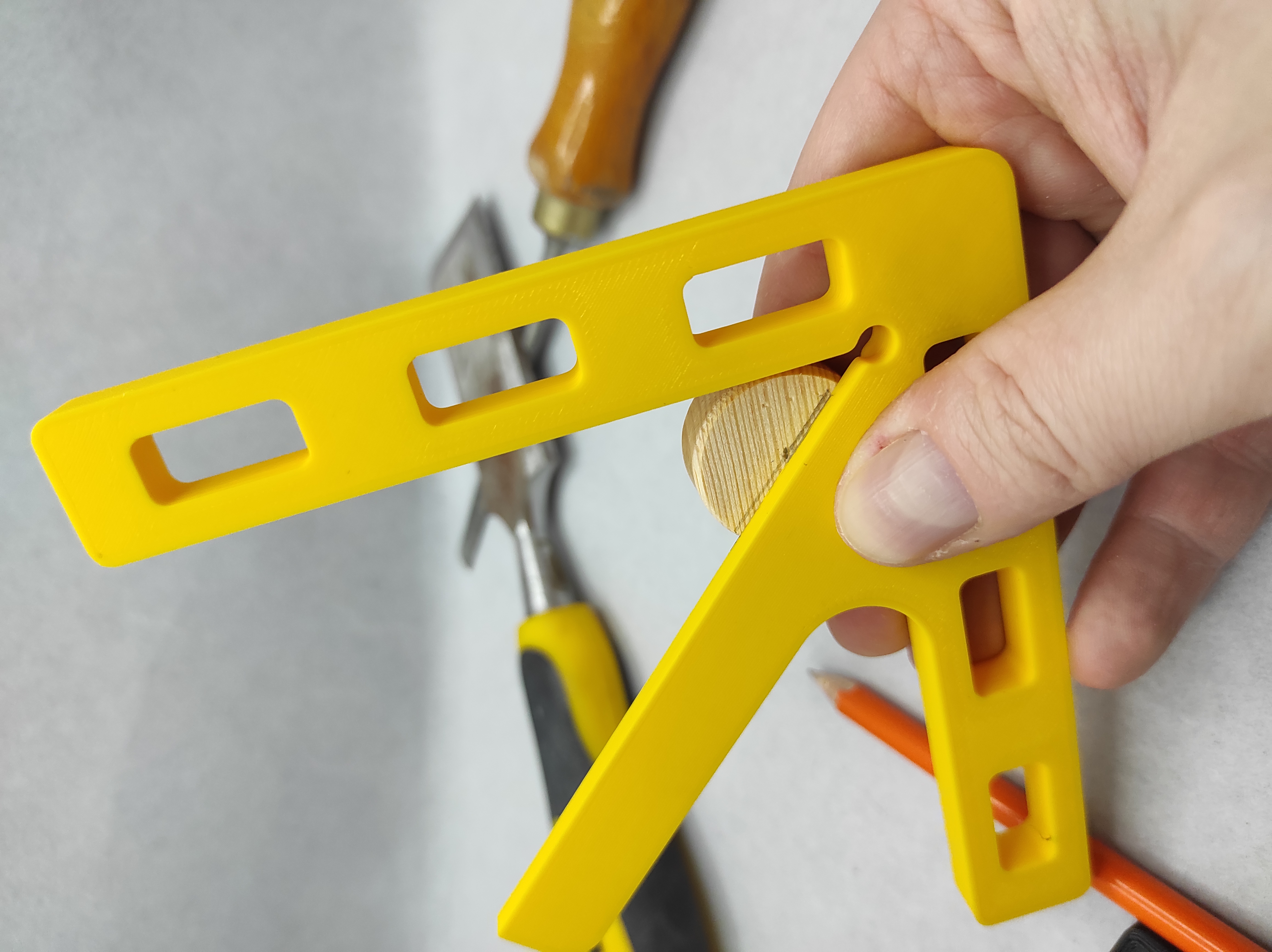 Center finder - Center marker for woodworking