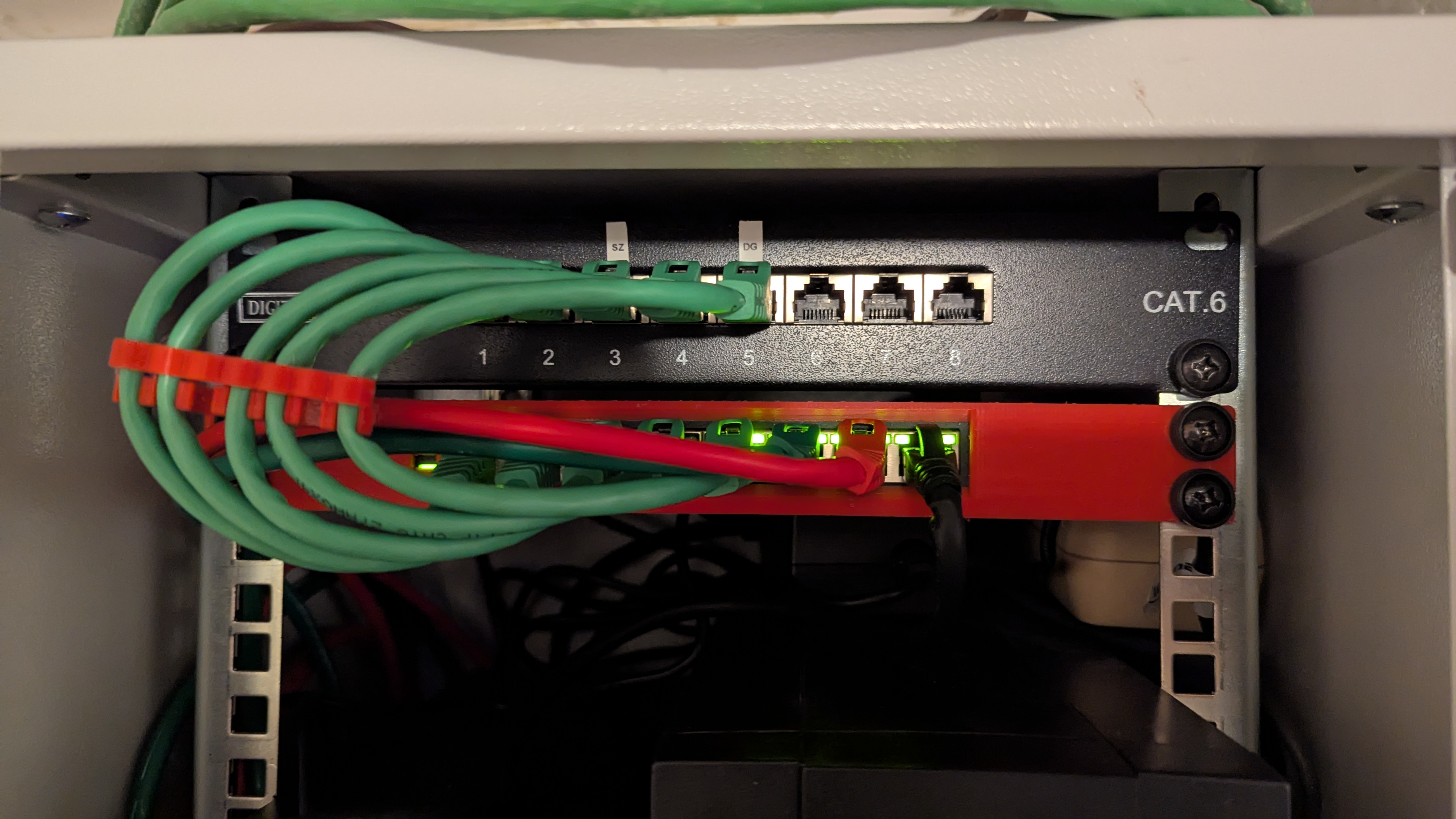 2/3u 10" Rack Netgear Holder (GS308E,GS108E)