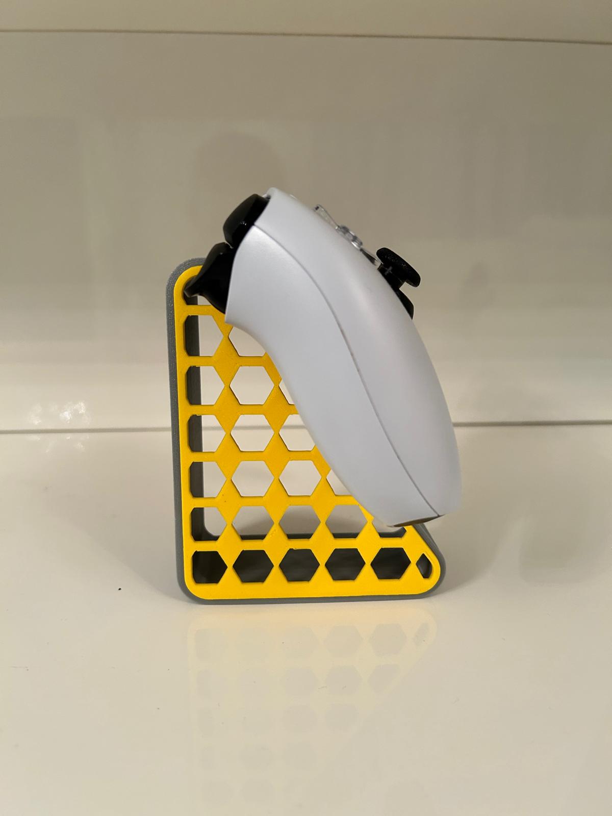 Miniatura 2 do modelo 3D PS5 Controller Holder