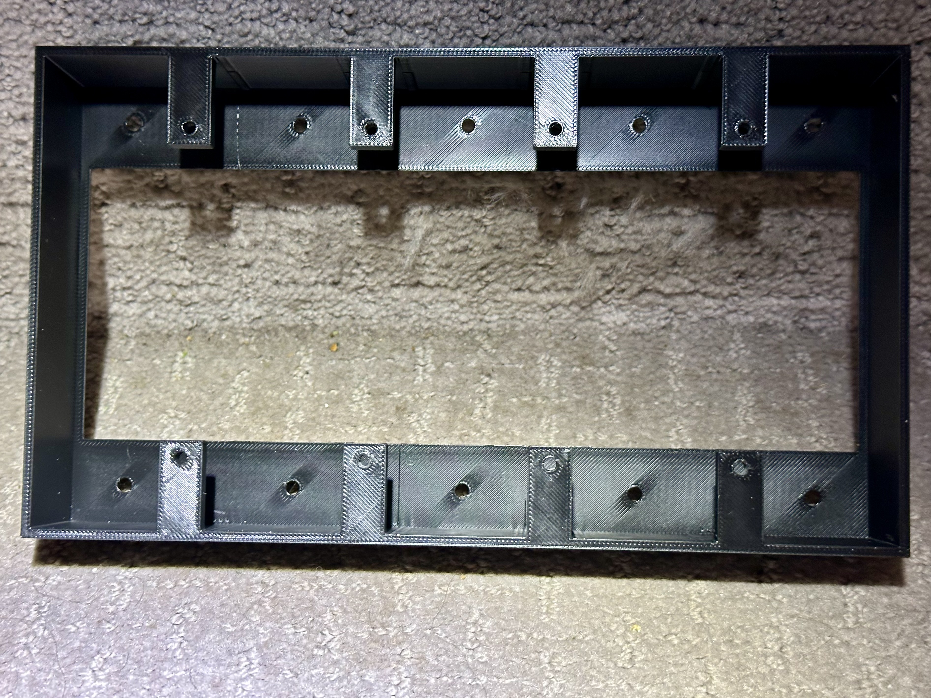 4-Gang Surface Mount Electrical Outlet Box (110V US)