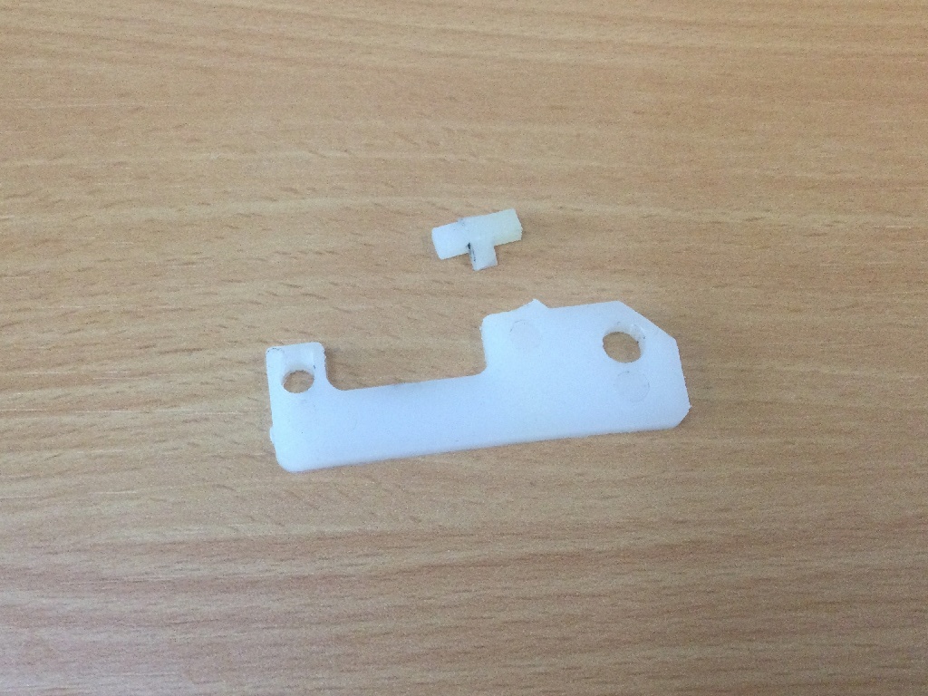 Miniatura 7 do modelo 3D Safe Door Latch Bracket (Customizable)