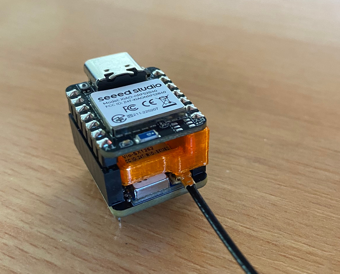 Xiao nRF52840 & Wio-SX1262 antenna clamp