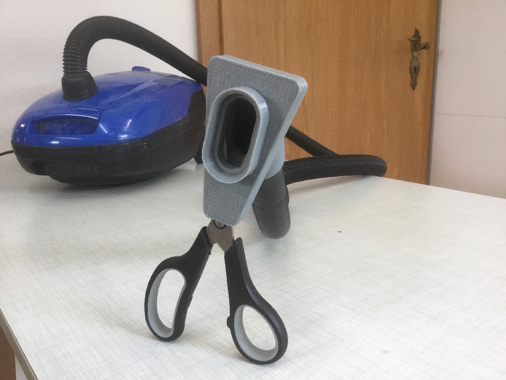 (H)air cutter / Corona hair cut adaptor for vacuum cleaner