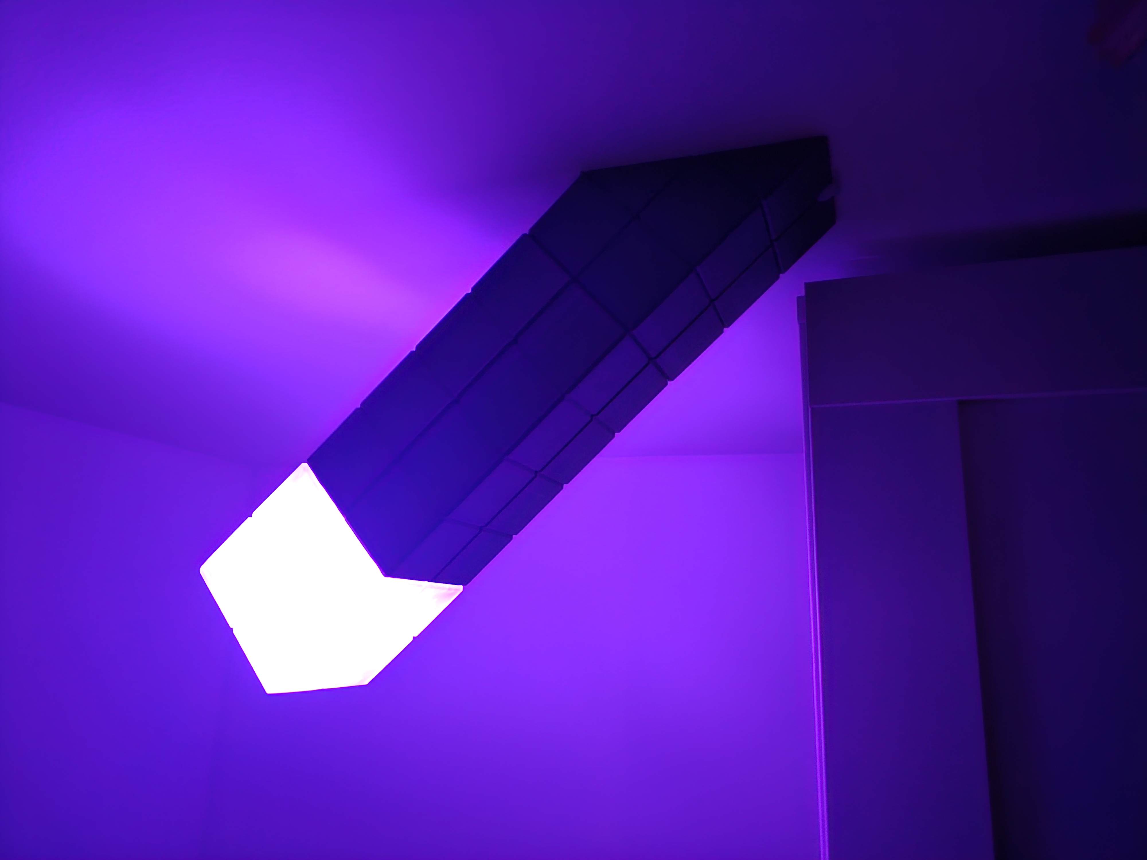 Miniatura 2 do modelo 3D E27 bulb Minecraft torch