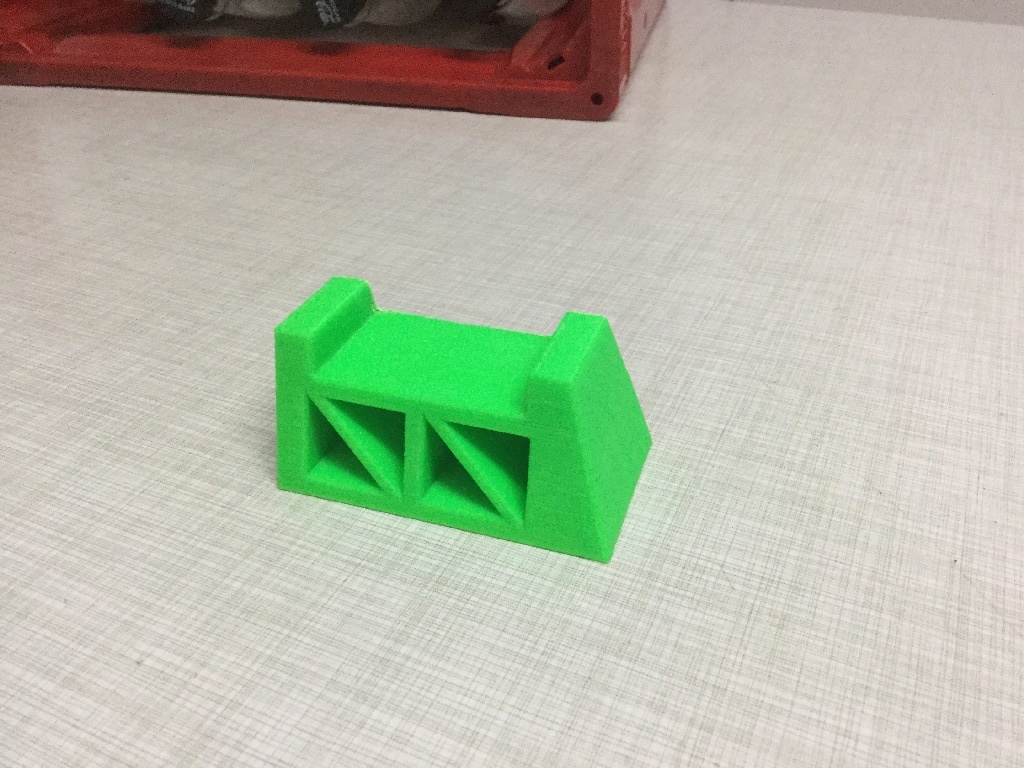 Miniatura 3 do modelo 3D Simplistic Bottle Crate Stand