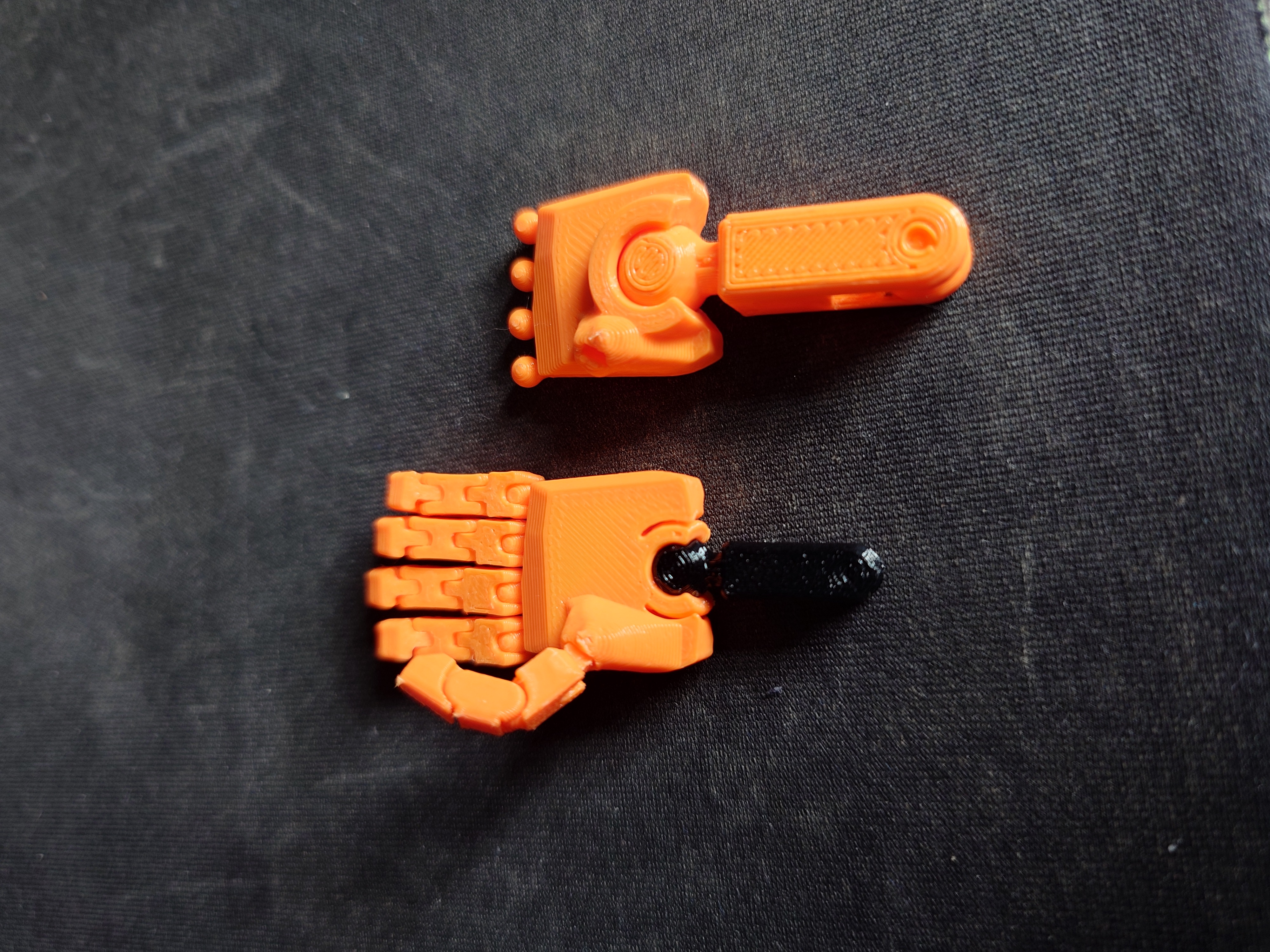 200% Posable Hands for 100/150% Dummy 13