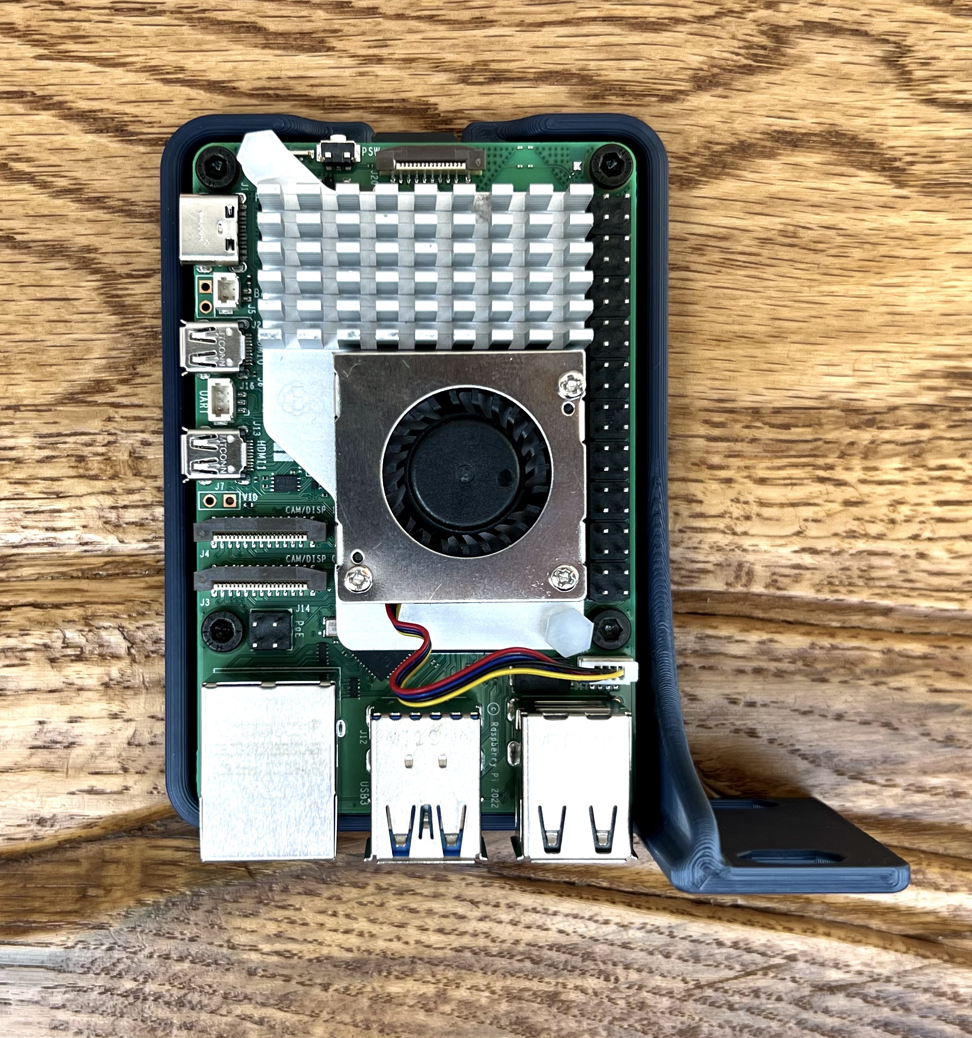 Miniatura 2 do modelo 3D Raspberry Pi 5 Rack Mount - right sided