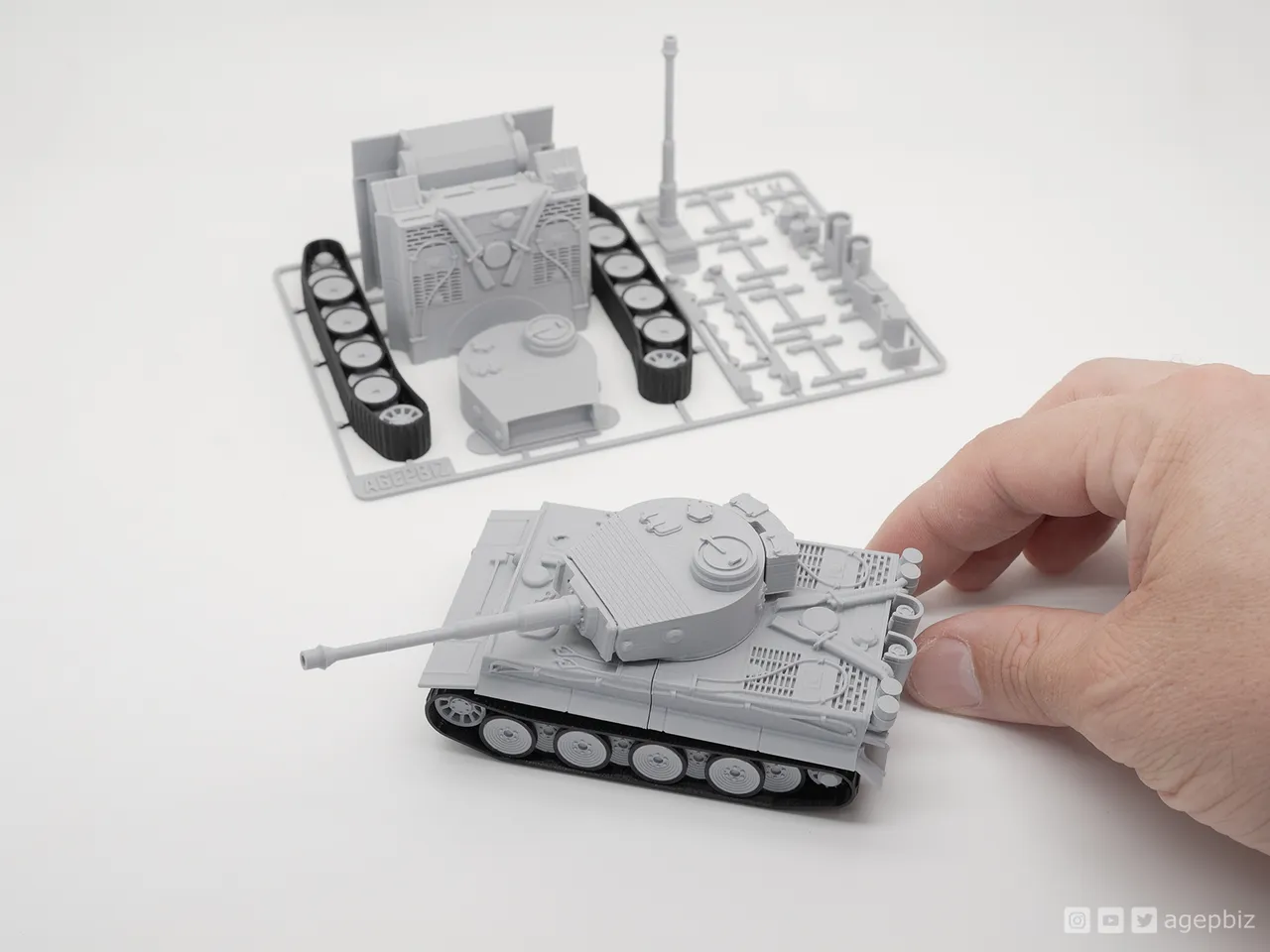 Tiger 1 Kit Card by agepbiz | Download free STL model | Printables.com