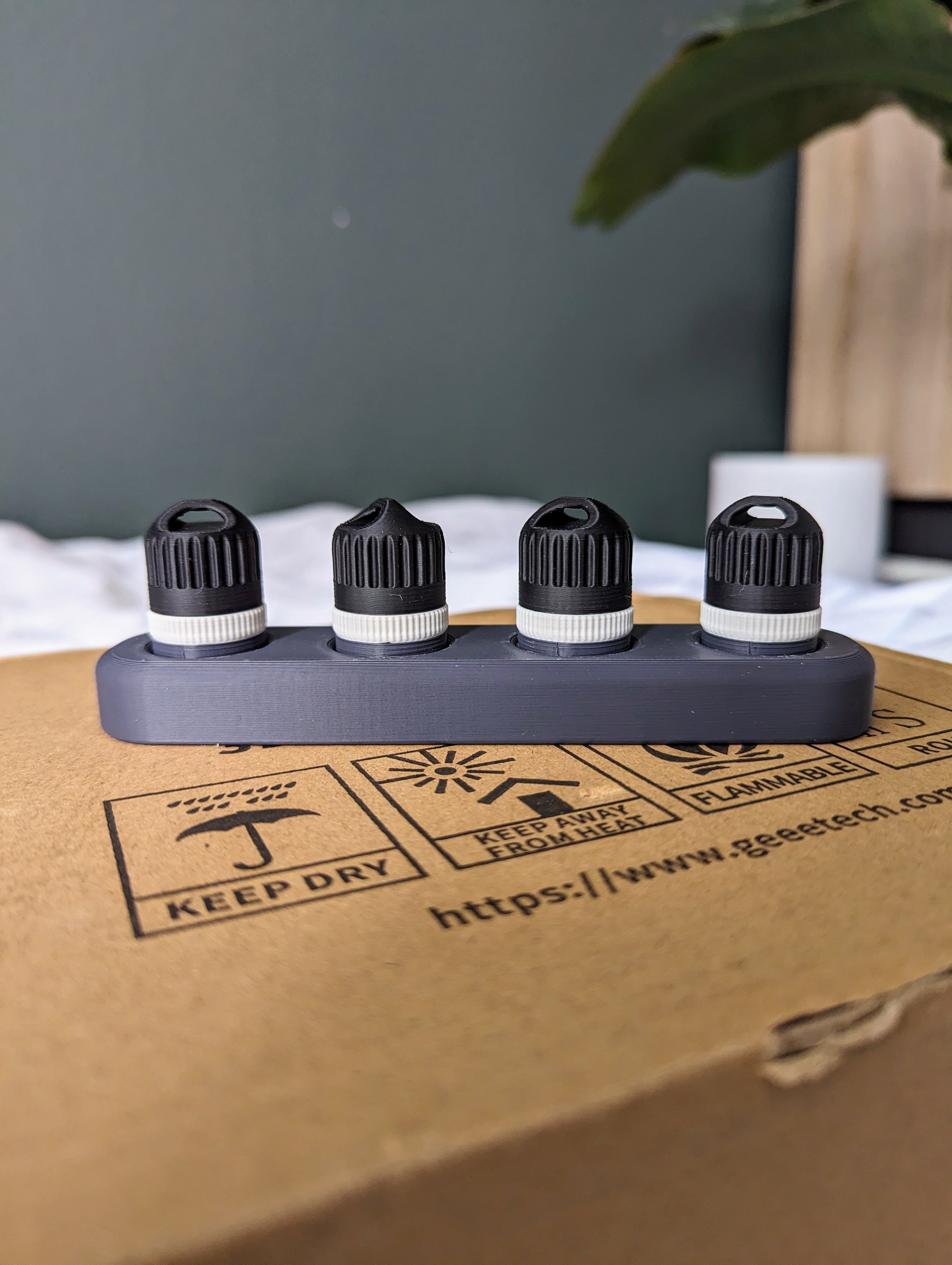 Miniatura 6 do modelo 3D Mini Pill Box - Holder