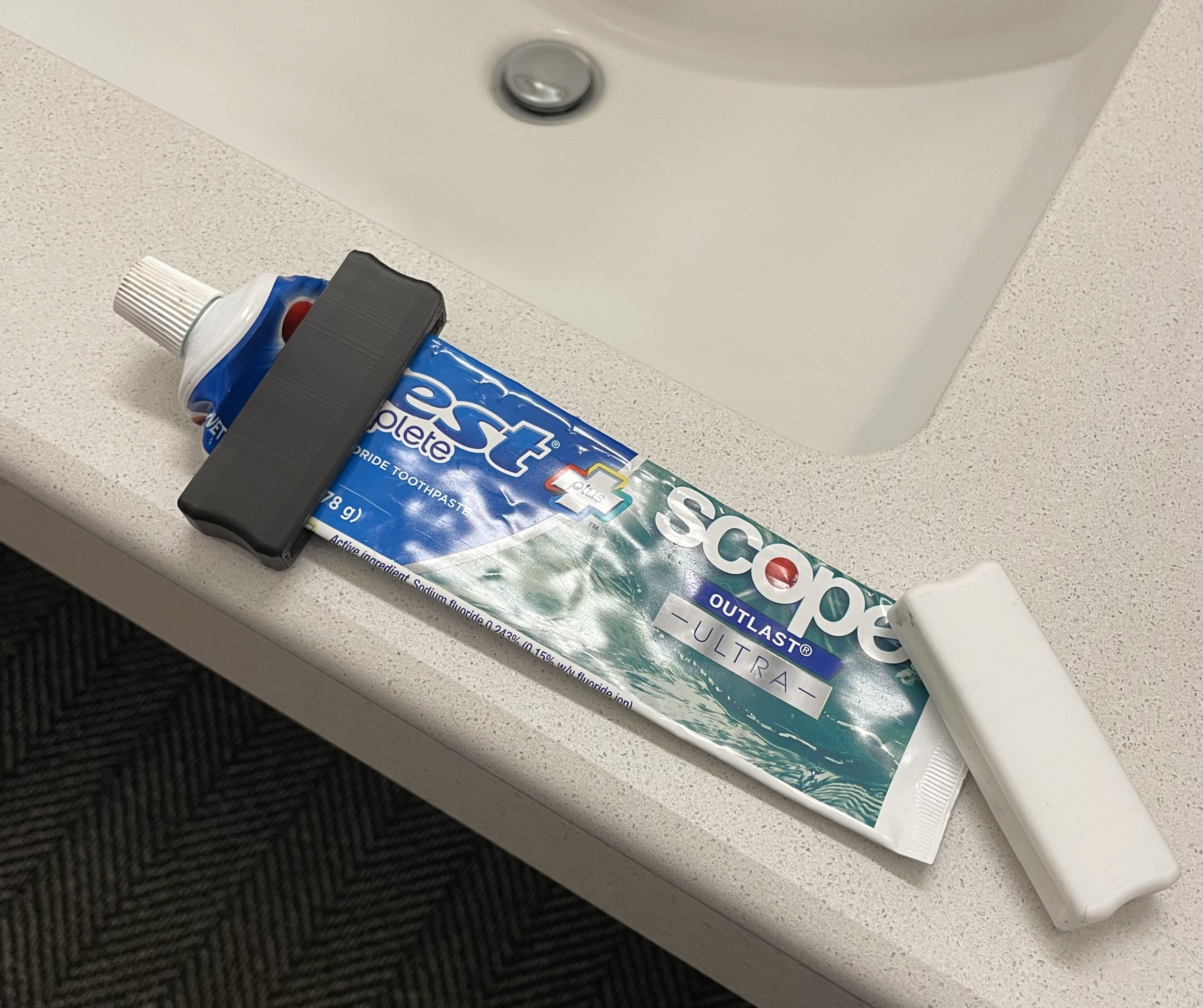 Miniatura 2 do modelo 3D MSAVER Toothpaste Squeezer
