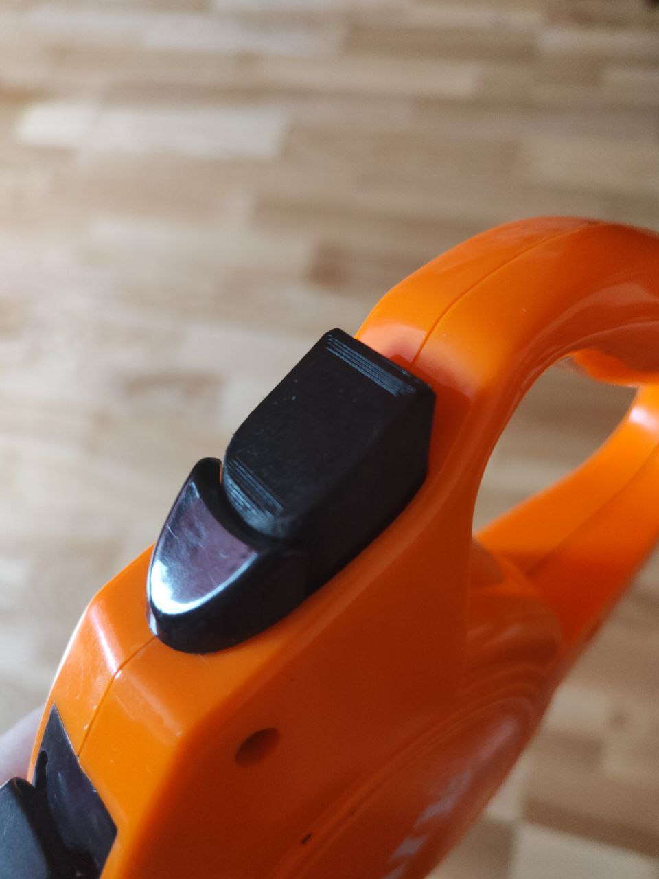 retrackable leash push-button replacement