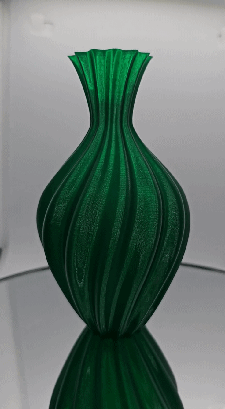 Miniatura 2 do modelo 3D Modern Twisted Vase