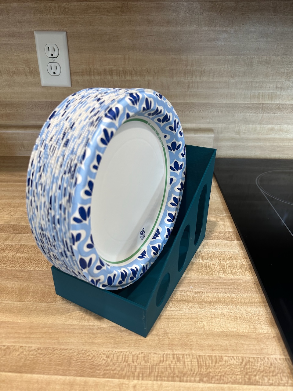 Vertical Paper Plate Storage by rvgeek Download free STL model Printables