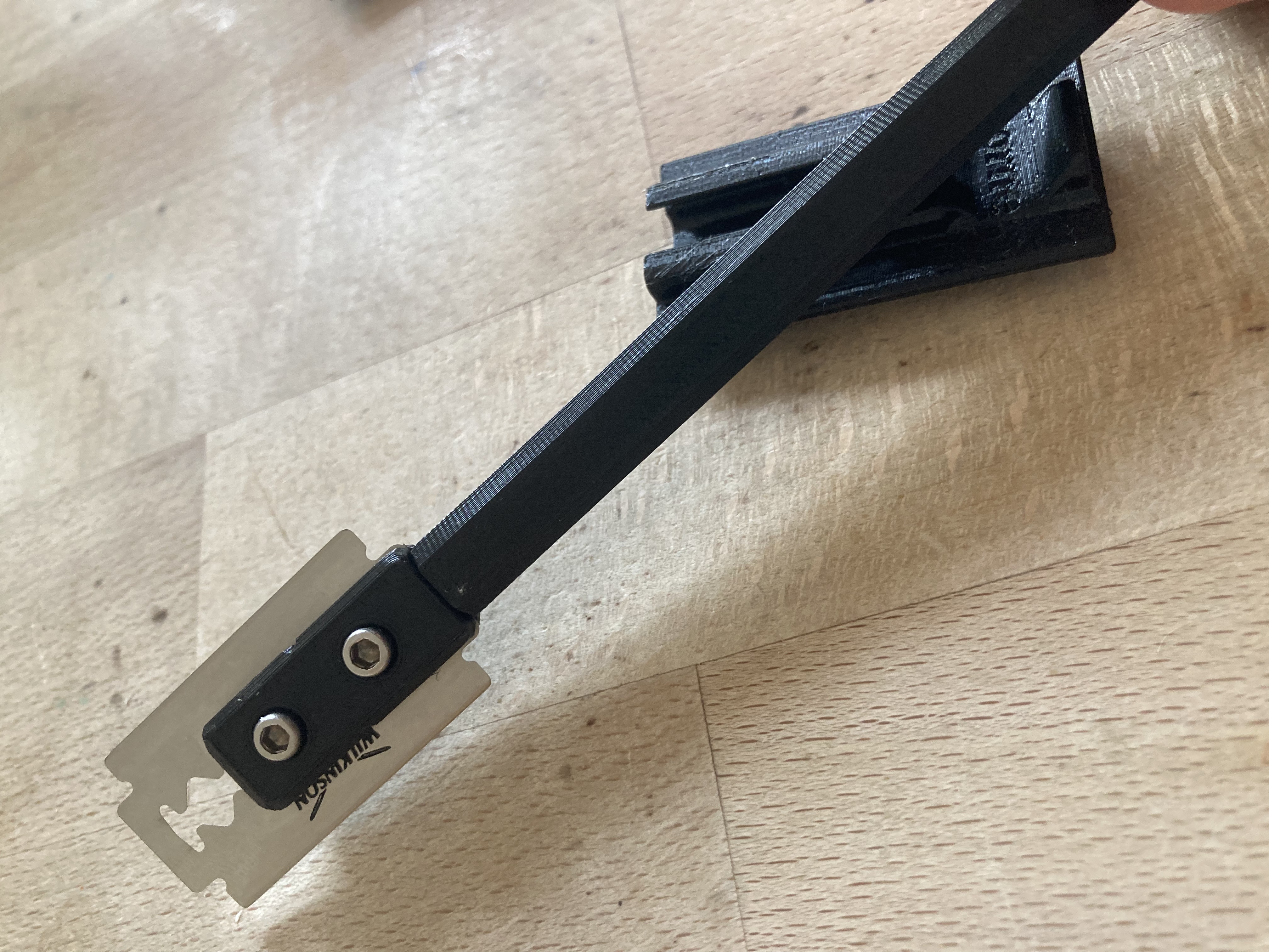 Teiganschneider für Brot - Dough cutter for Bread with protective cap