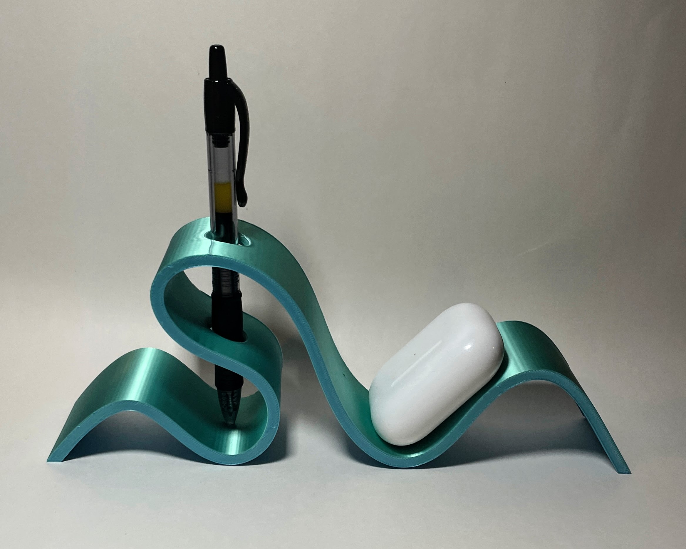 Ribbon Vase - Functional Art
