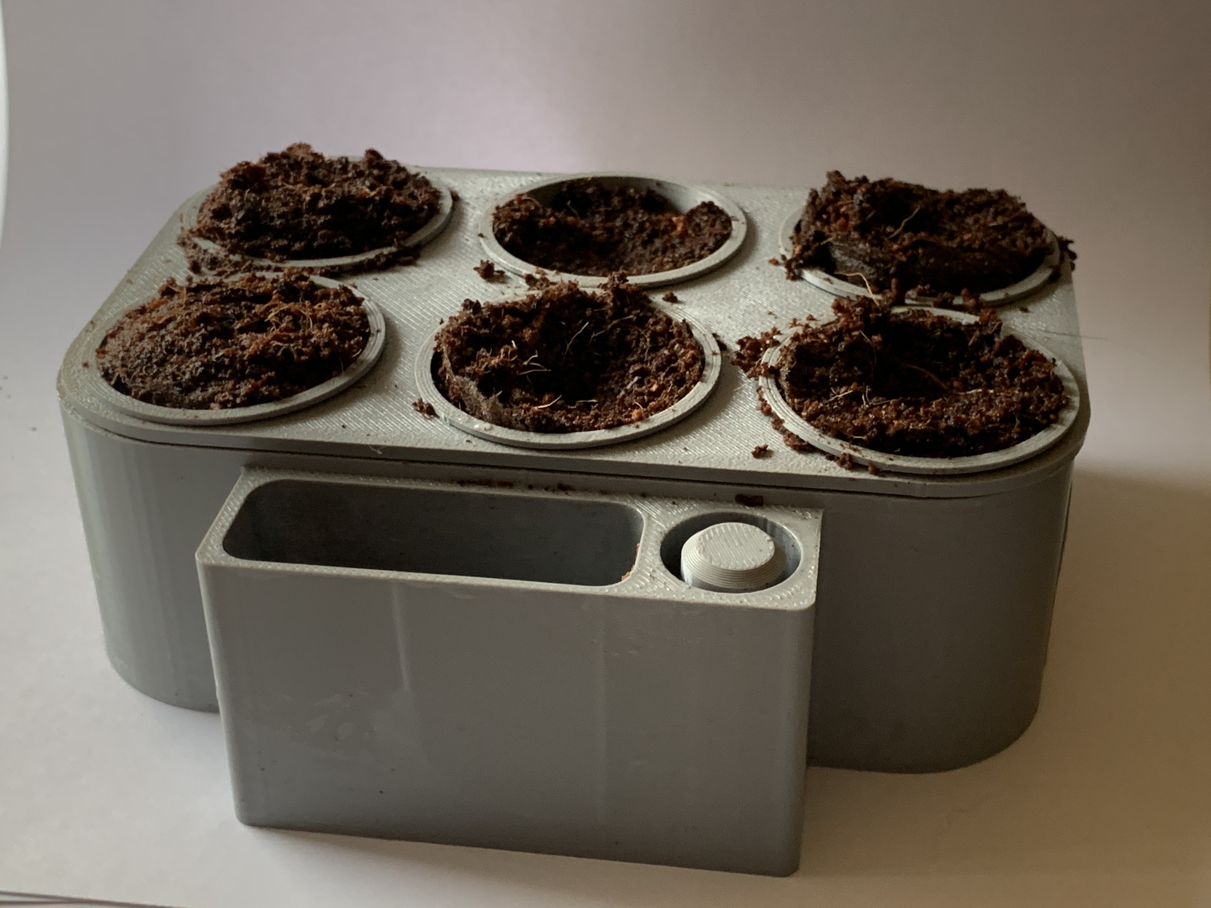 Another Selfwatering Seed Starter by RG3D | Download free STL model ...