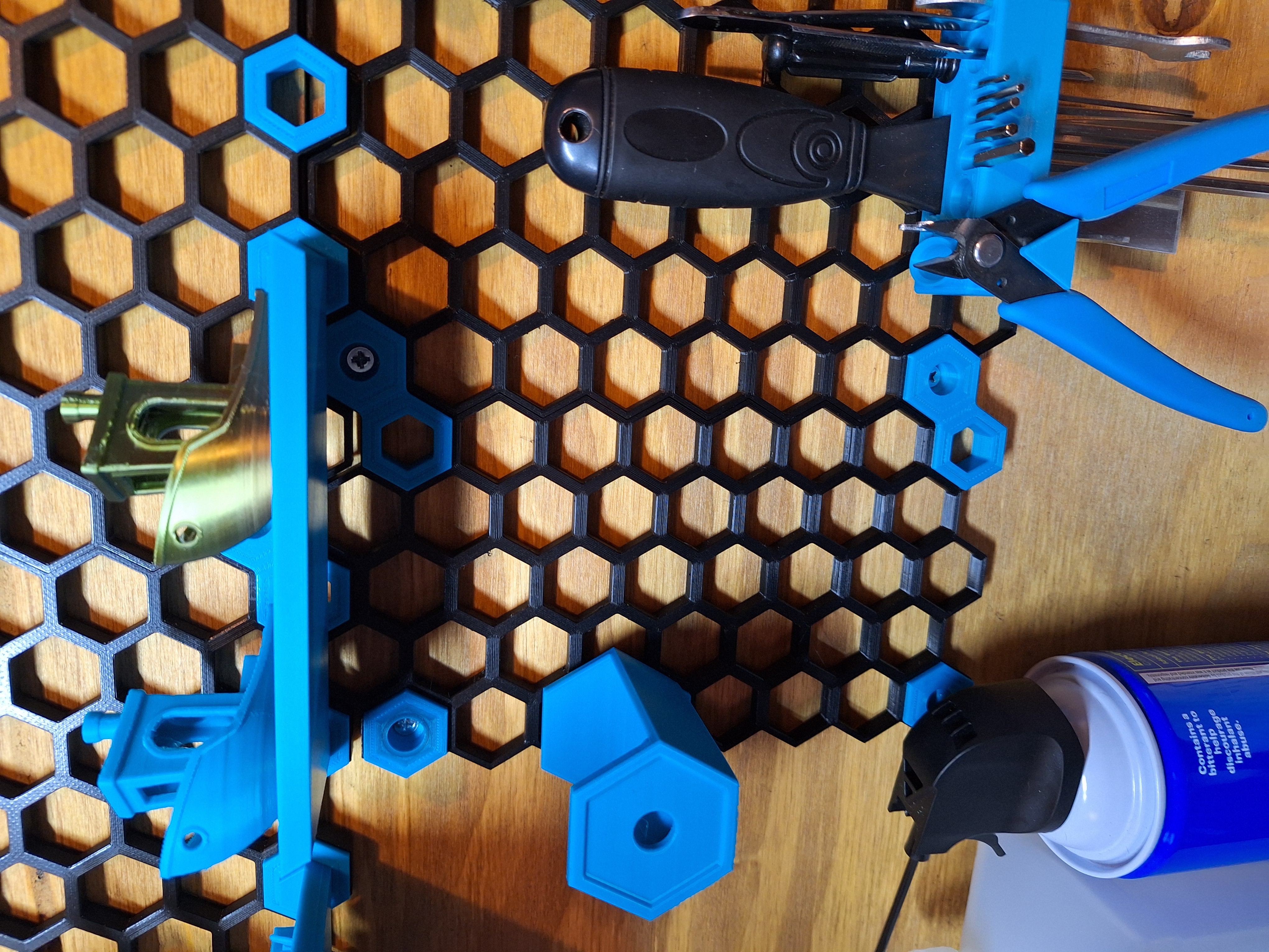 Honeycomb Half Wall 3D model thumbnail