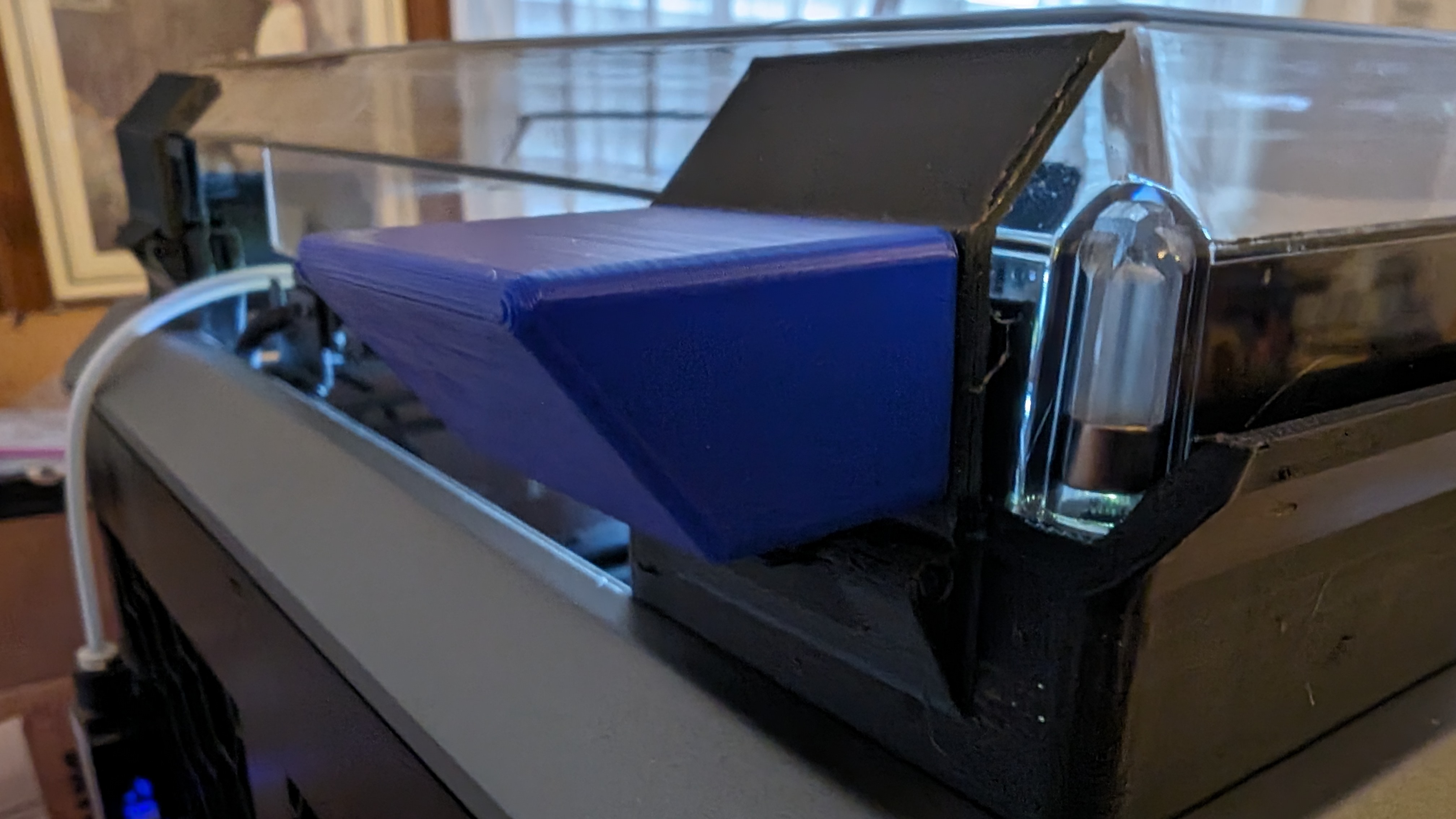 Miniatura 2 do modelo 3D K1C Hinged Lid Stop