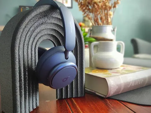 Arch headphone stand