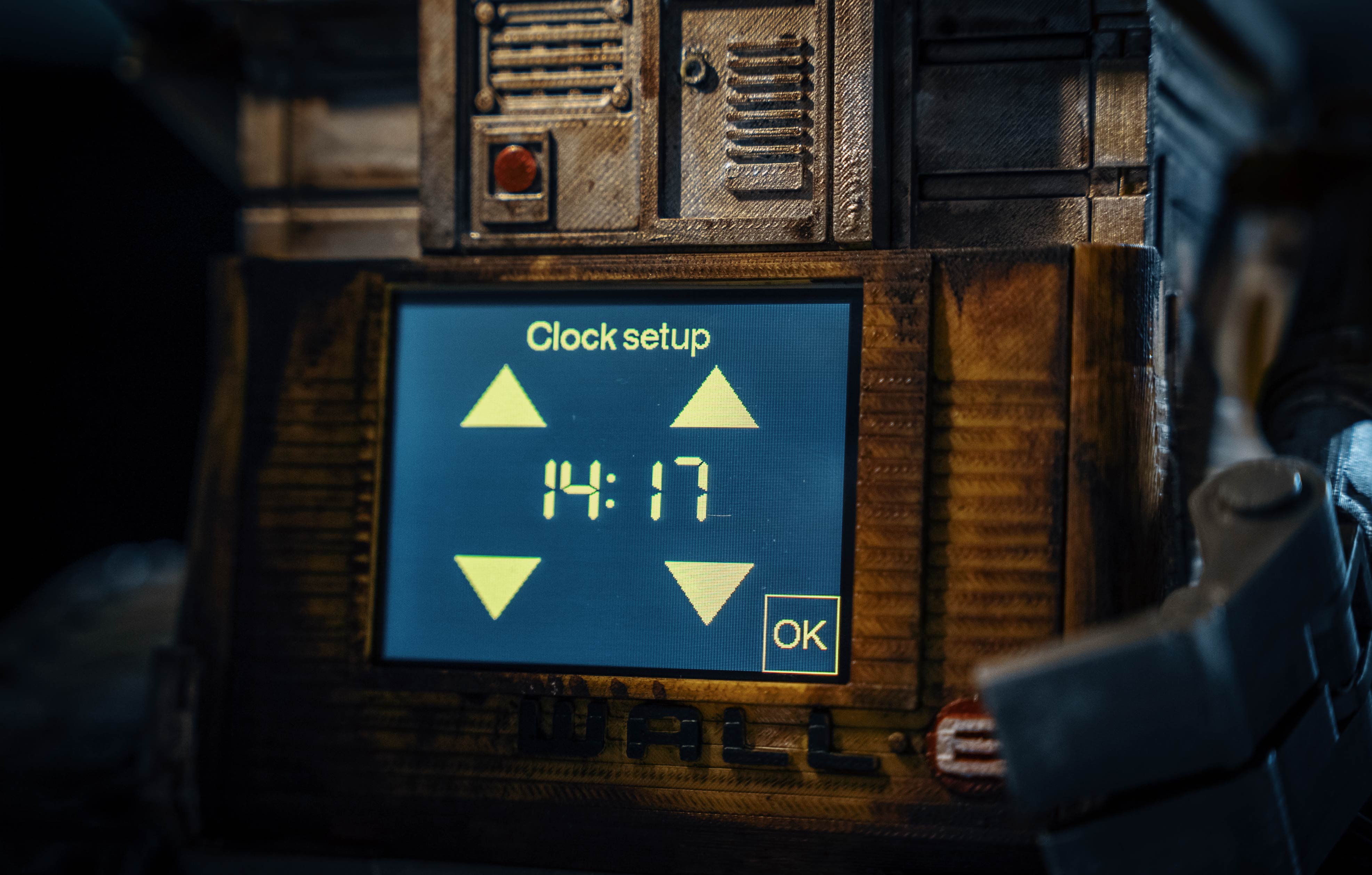 Miniatura 5 do modelo 3D WALL-E - Alarm Clock Lamp