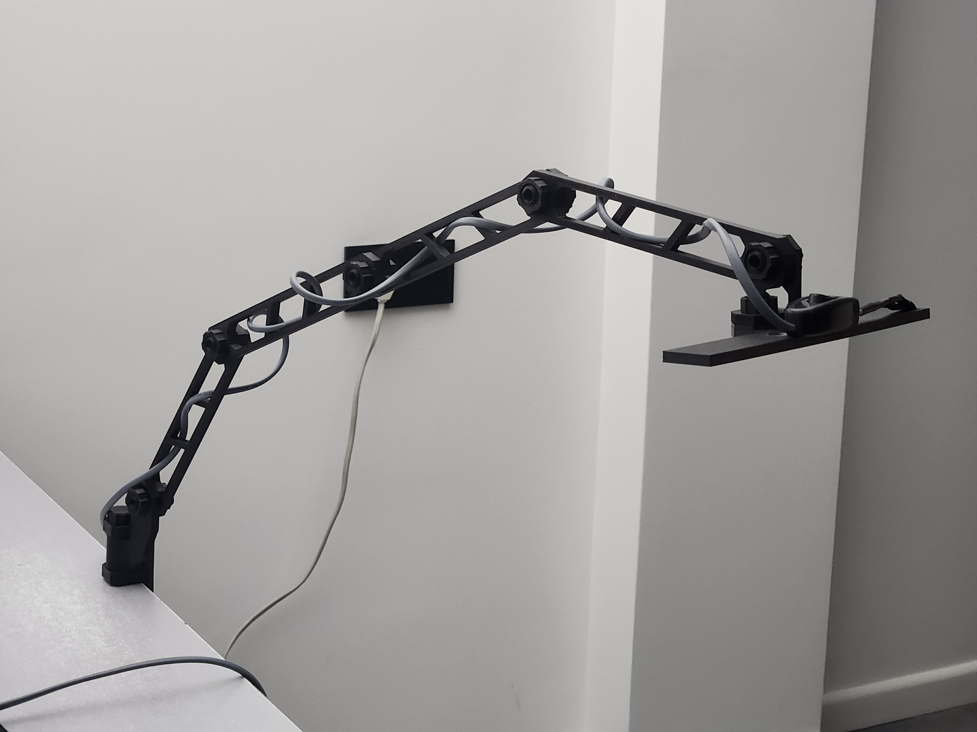 Miniatura 3 do modelo 3D Articulating Desk Lamp