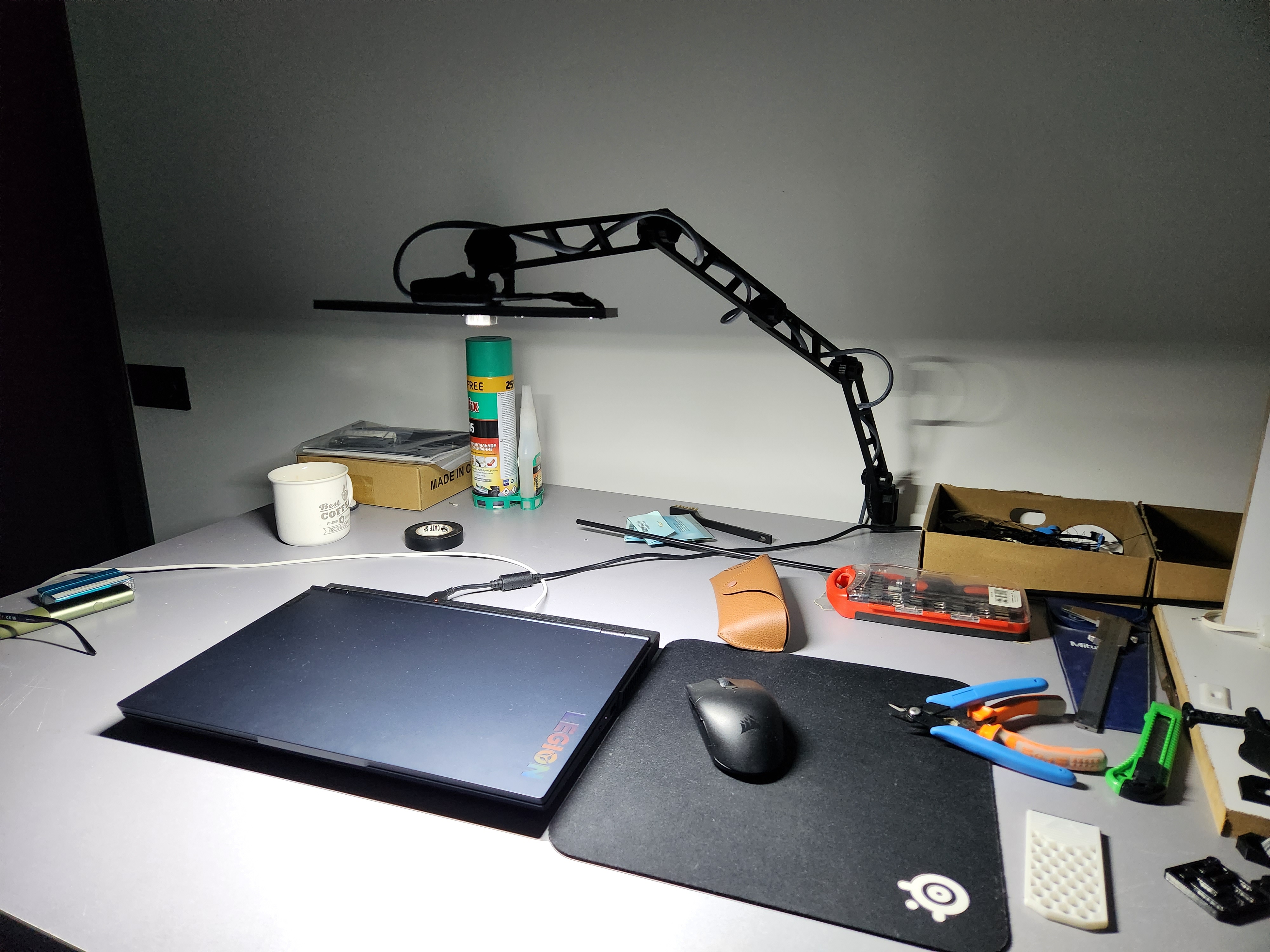 Miniatura 10 do modelo 3D Articulating Desk Lamp