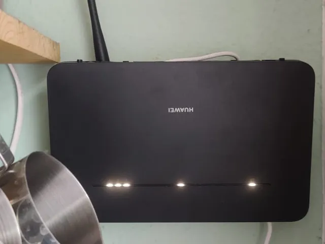 Minimalistic Huawei Route Wallmount (B535)
