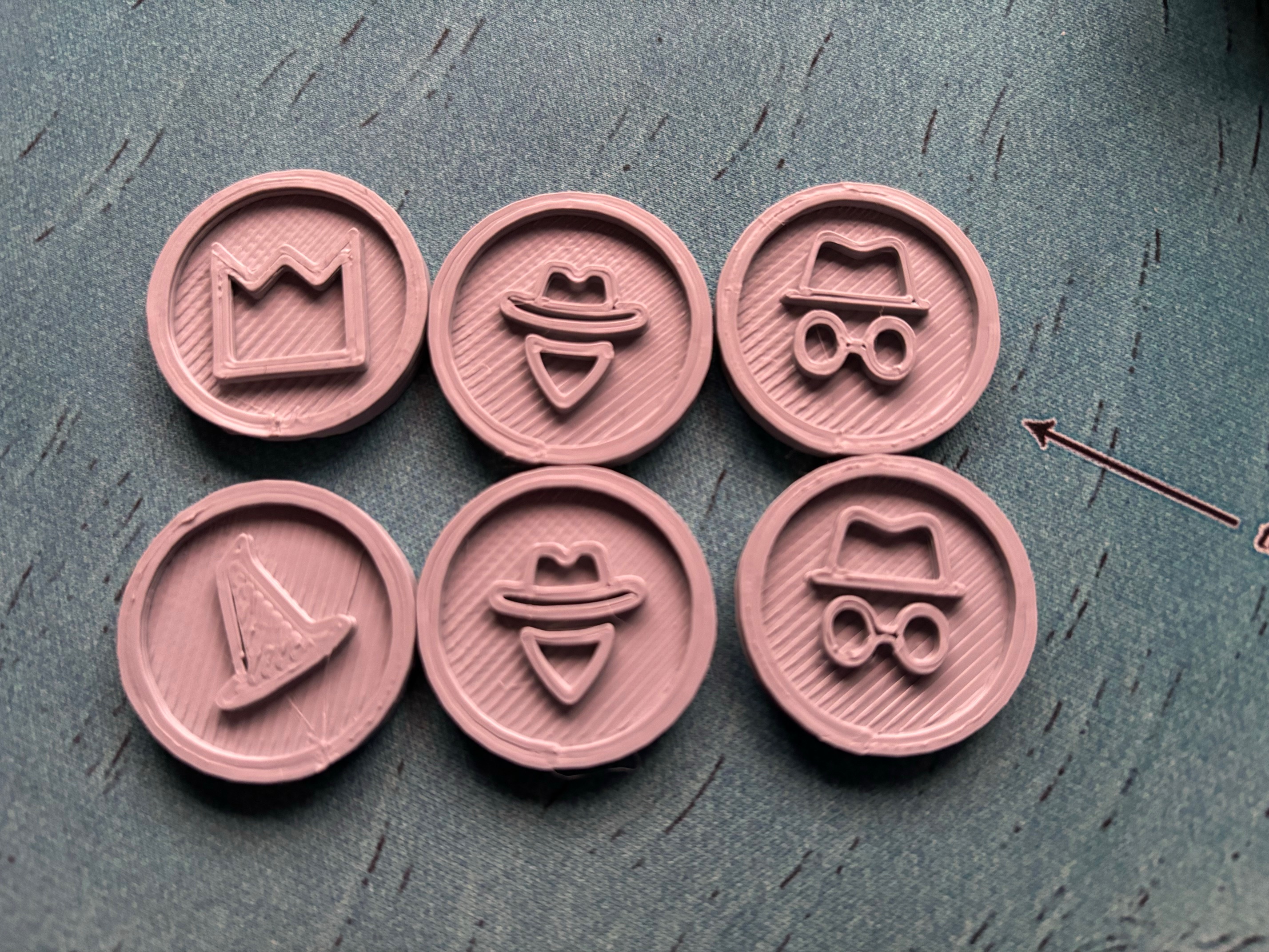 MTG Commander - King/Sorcerer/Bandit/Traitor Game Tokens