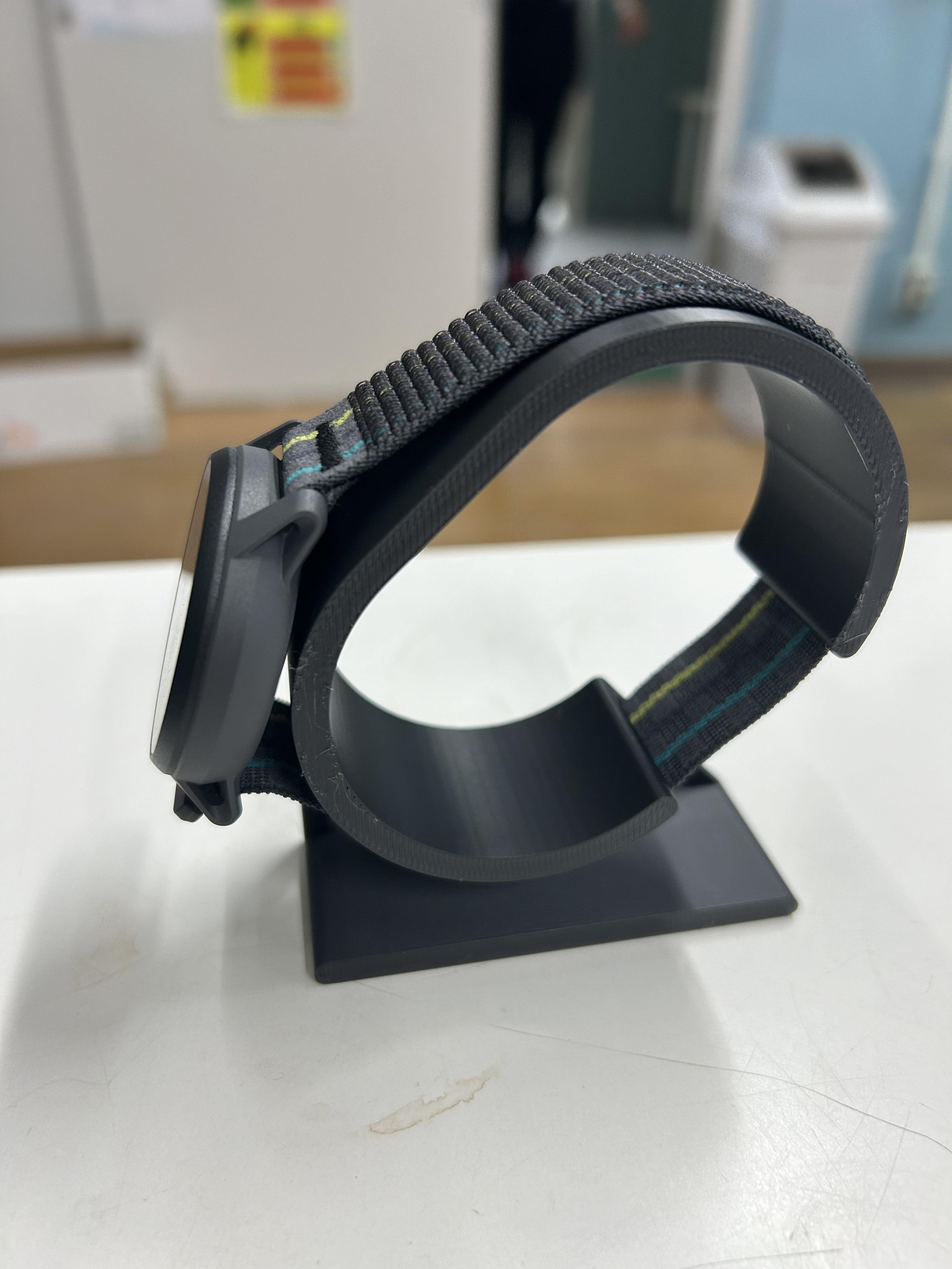Miniatura 2 do modelo 3D Watch Stand | Coros Pace 3