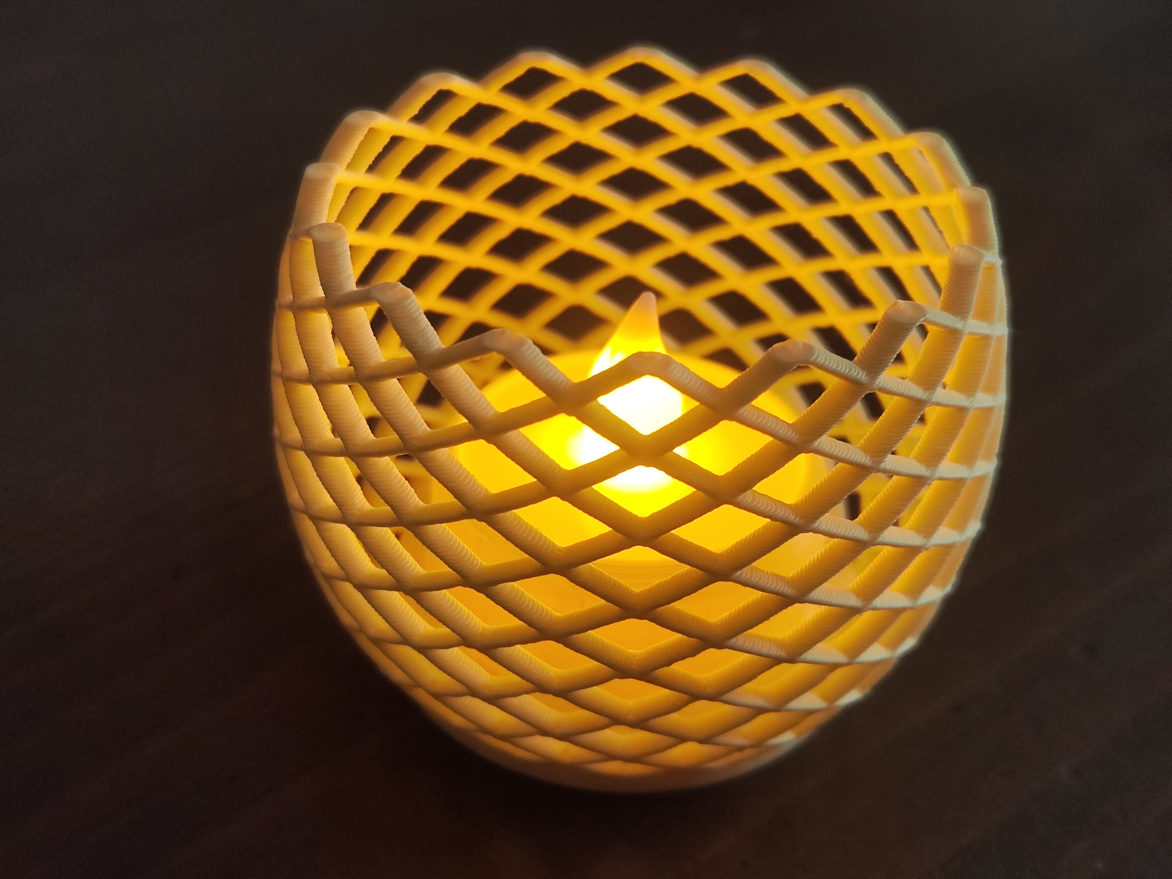 Tealight cup/holder (Easter egg remix) — miniatura 3