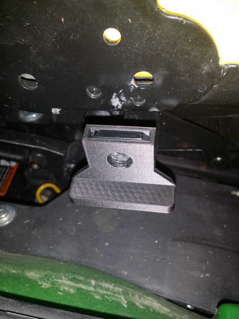 John Deere 1 series tractor seat belt stop by Deifox Download free