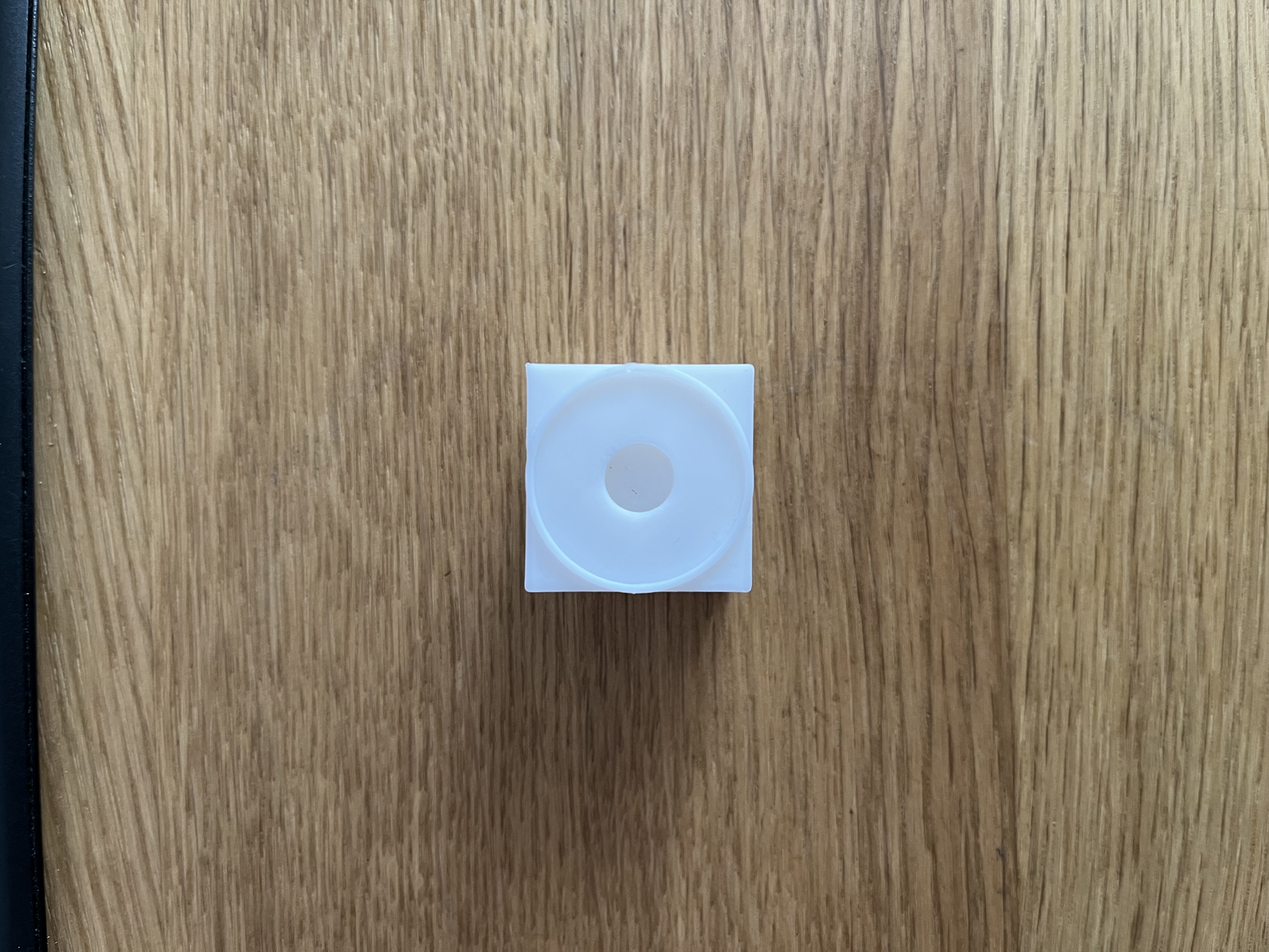 Simplistic Vape Stand — thumbnail 2