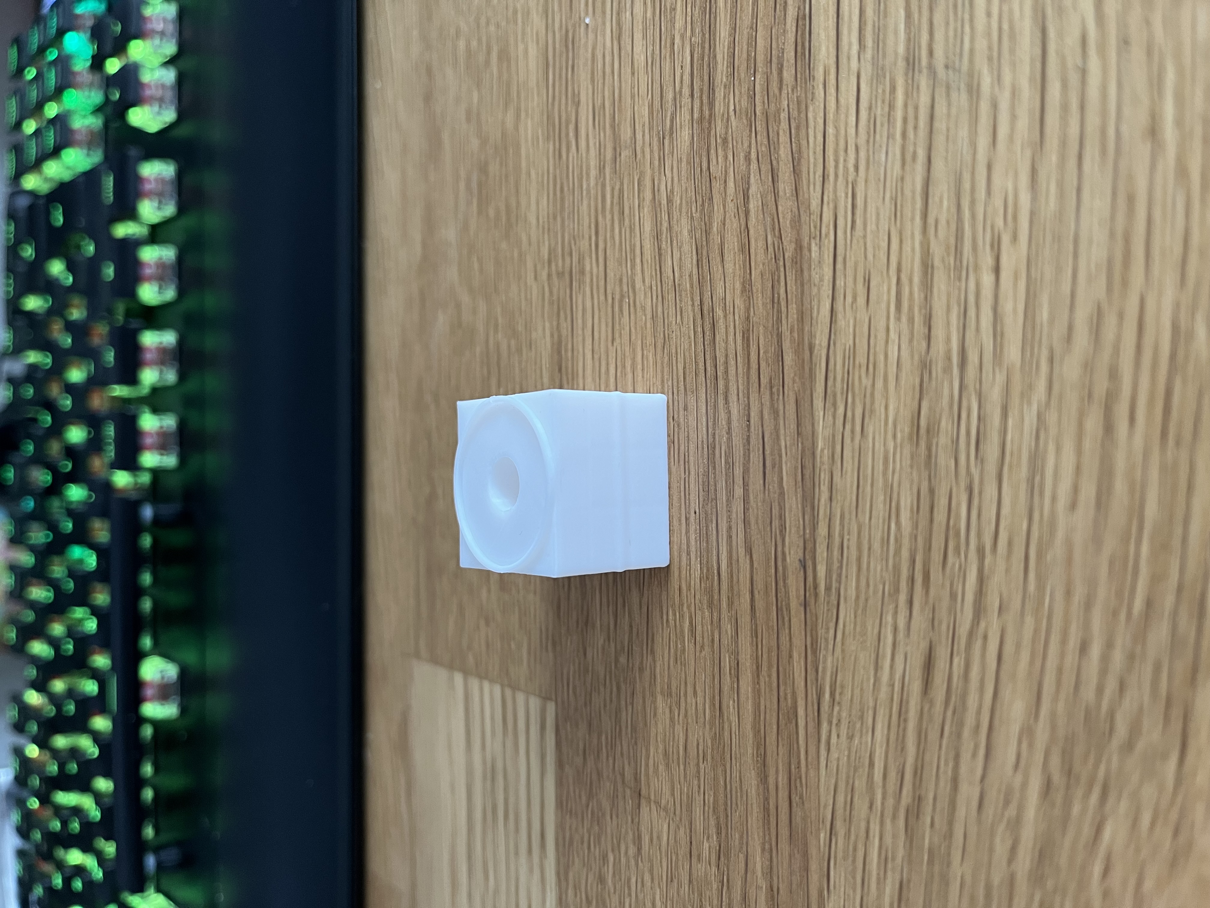 Simplistic Vape Stand — thumbnail 3