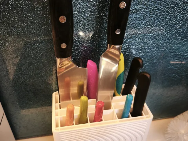 Utensils drainer